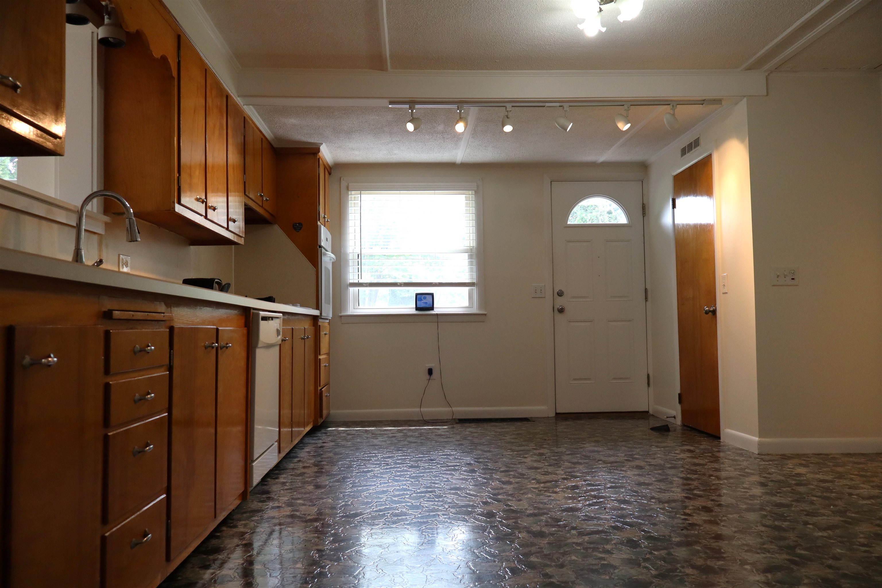 56 Arbutus Lane Property Photo 8