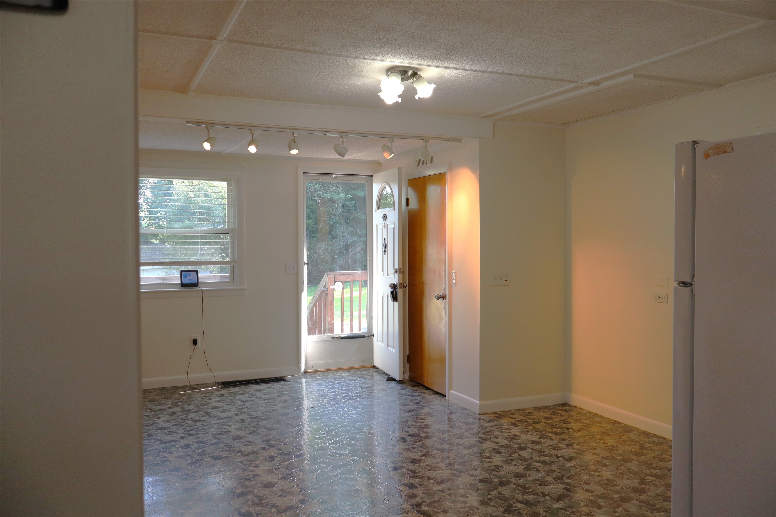 56 Arbutus Lane Property Photo 9