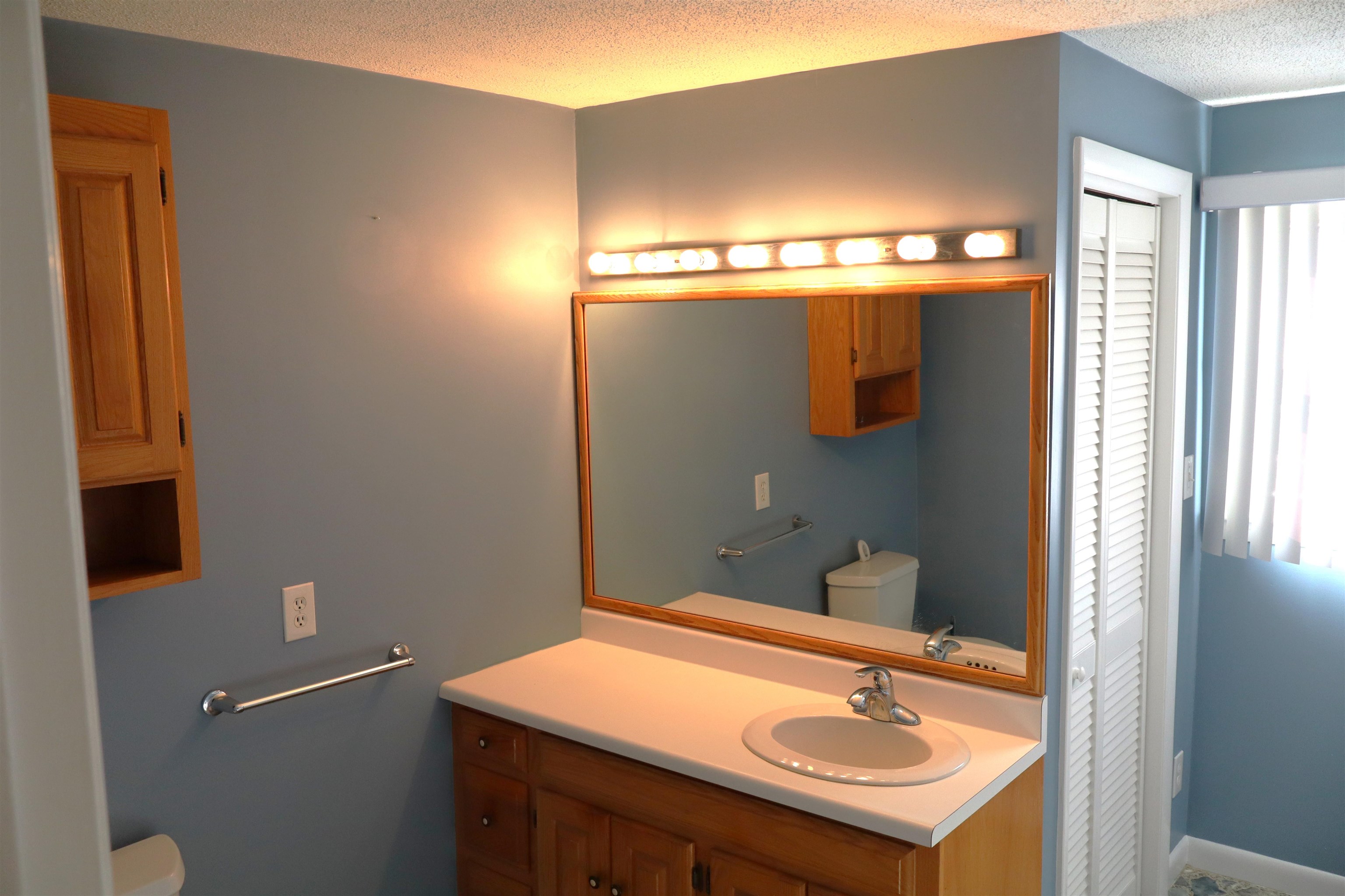 56 Arbutus Lane Property Photo 22