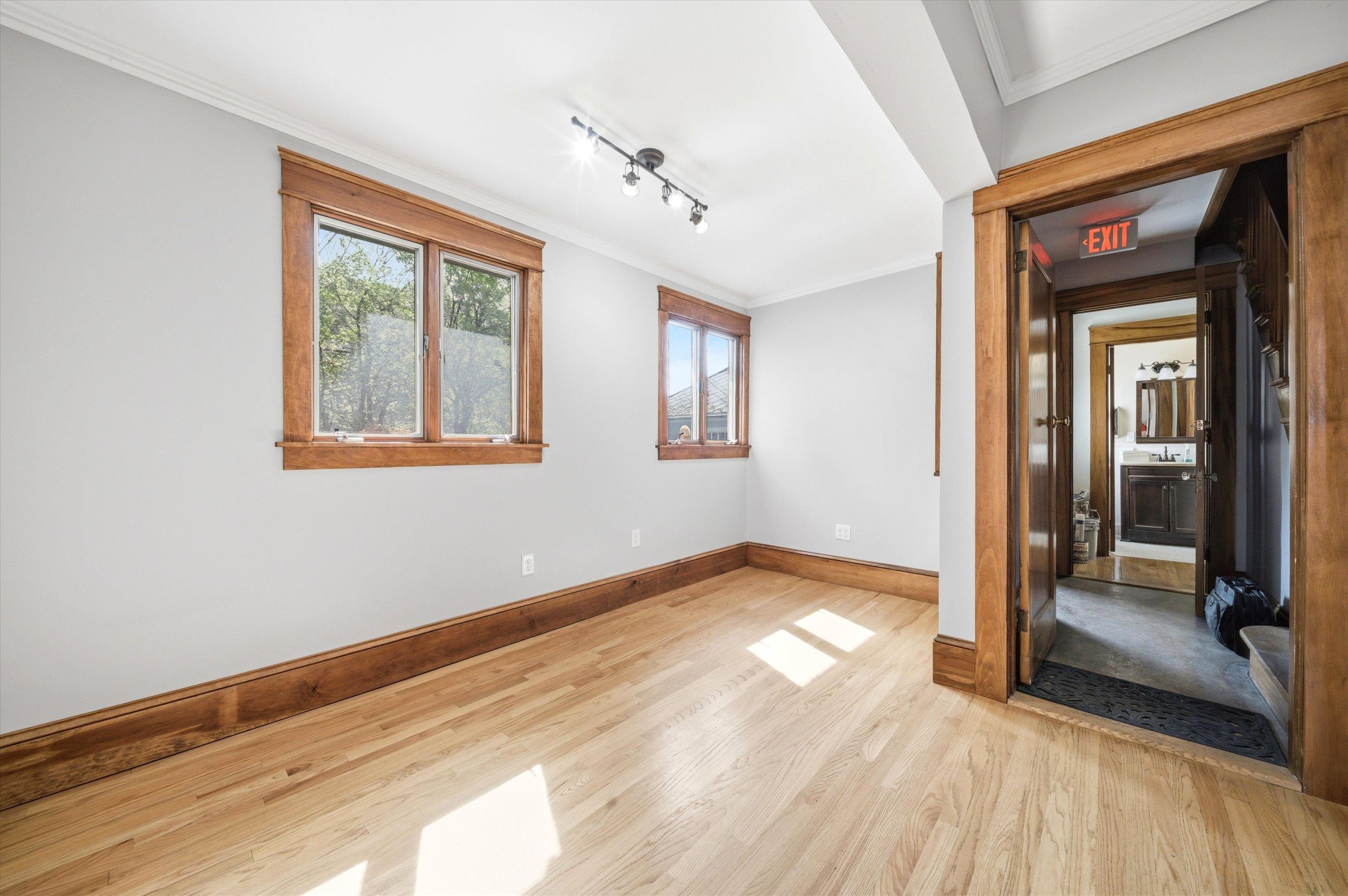 103 Bay Street Property Photo 3