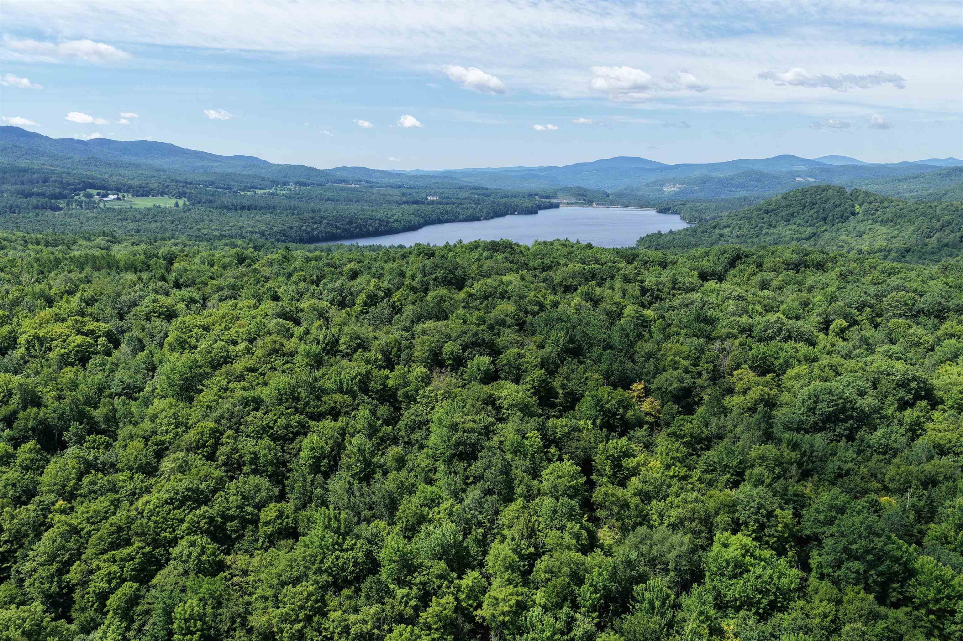 4766 Duck Pond Road Property Photo 4