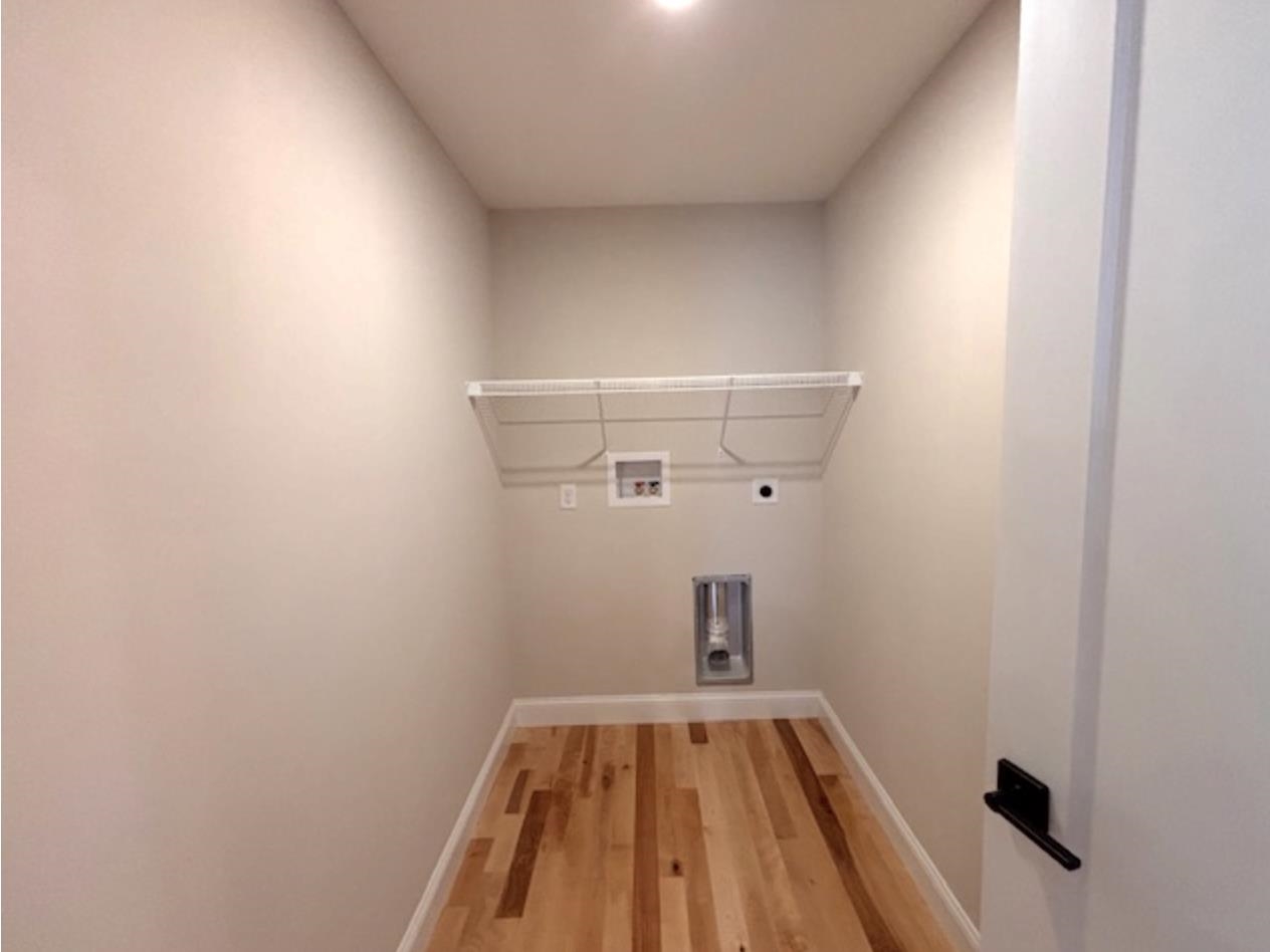 44 Edgewater Drive Property Photo 6