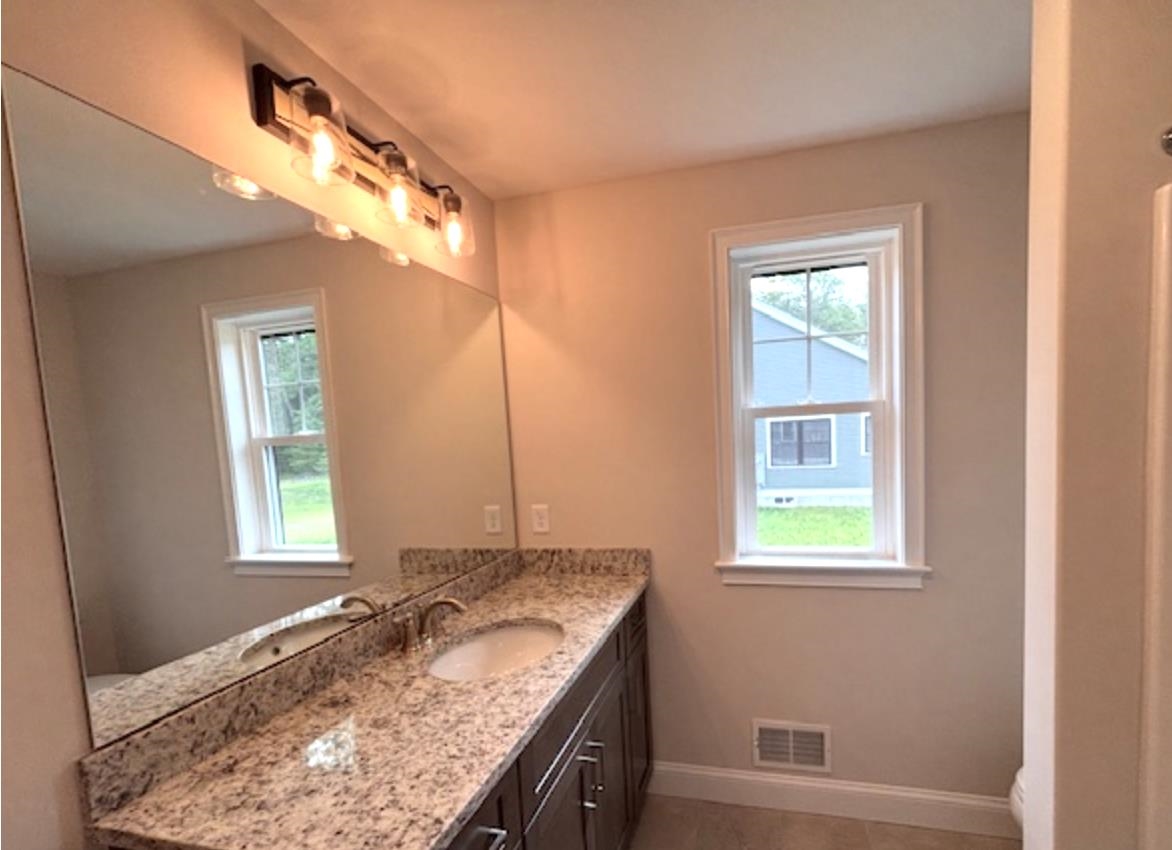 44 Edgewater Drive Property Photo 7