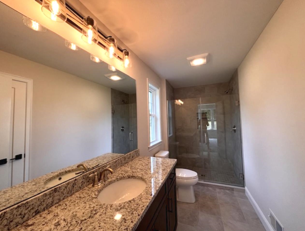 44 Edgewater Drive Property Photo 13
