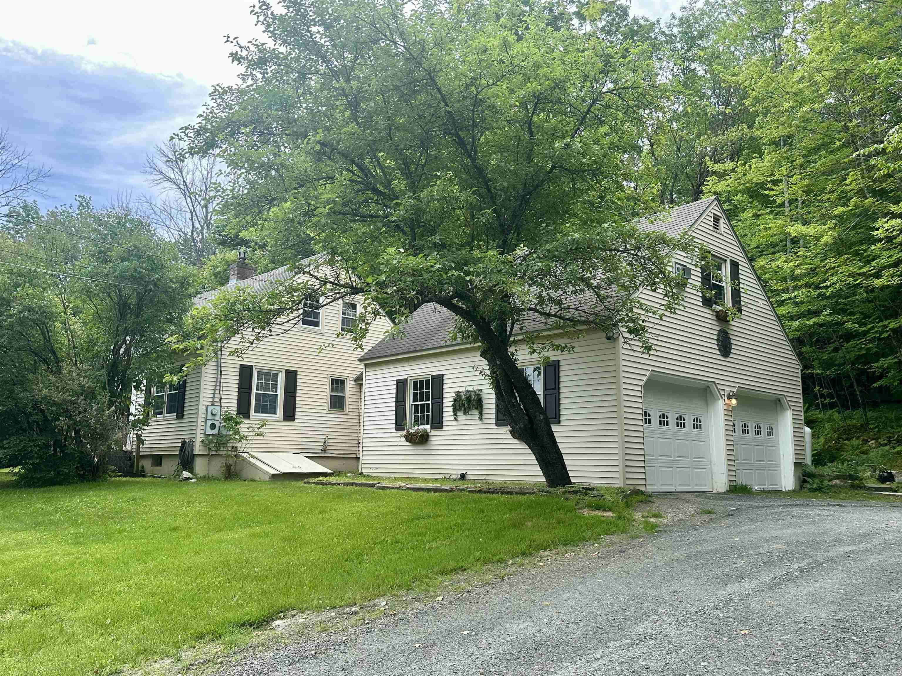 1261 King Hill Road Property Photo 1