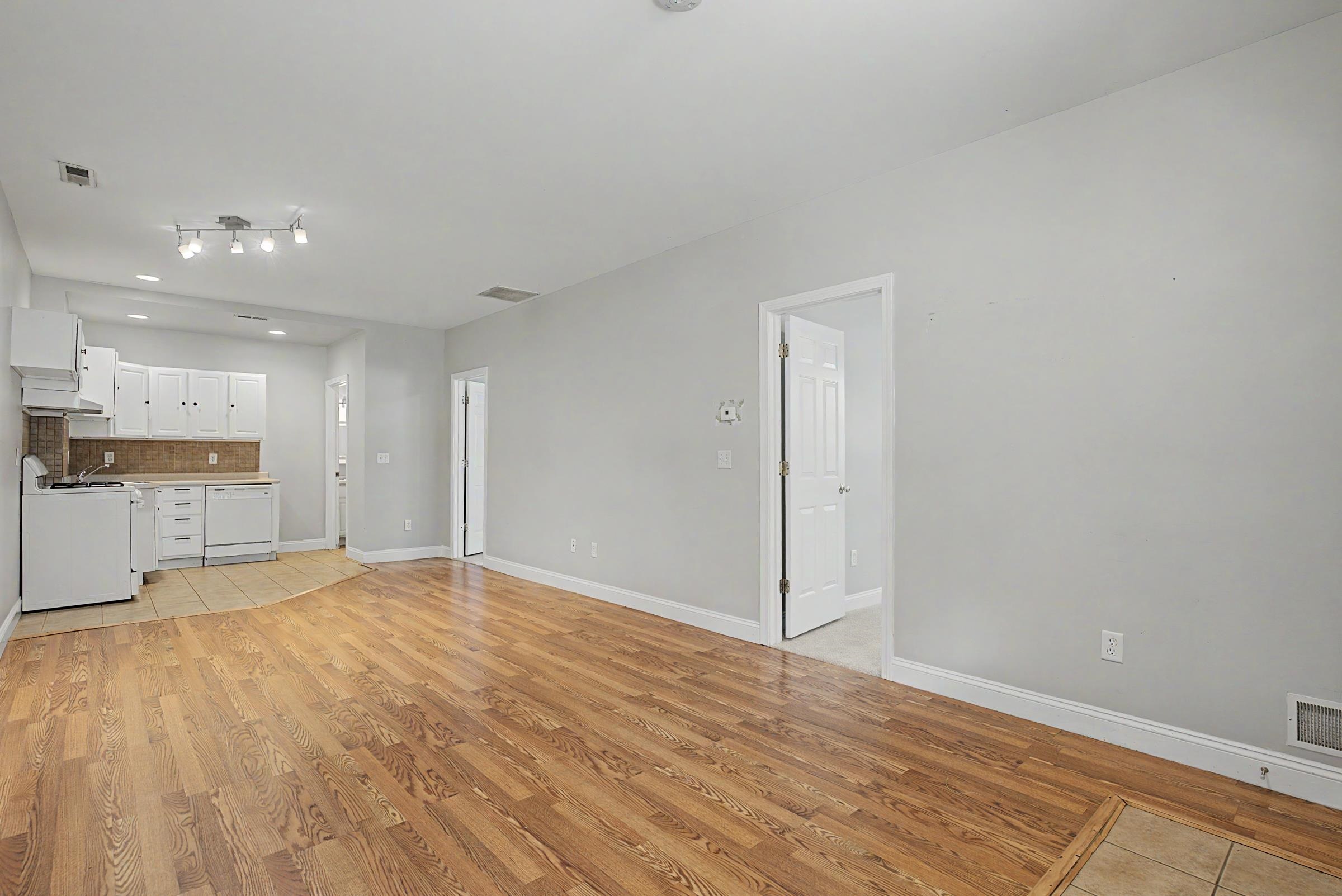 95 Court Street Property Photo 5