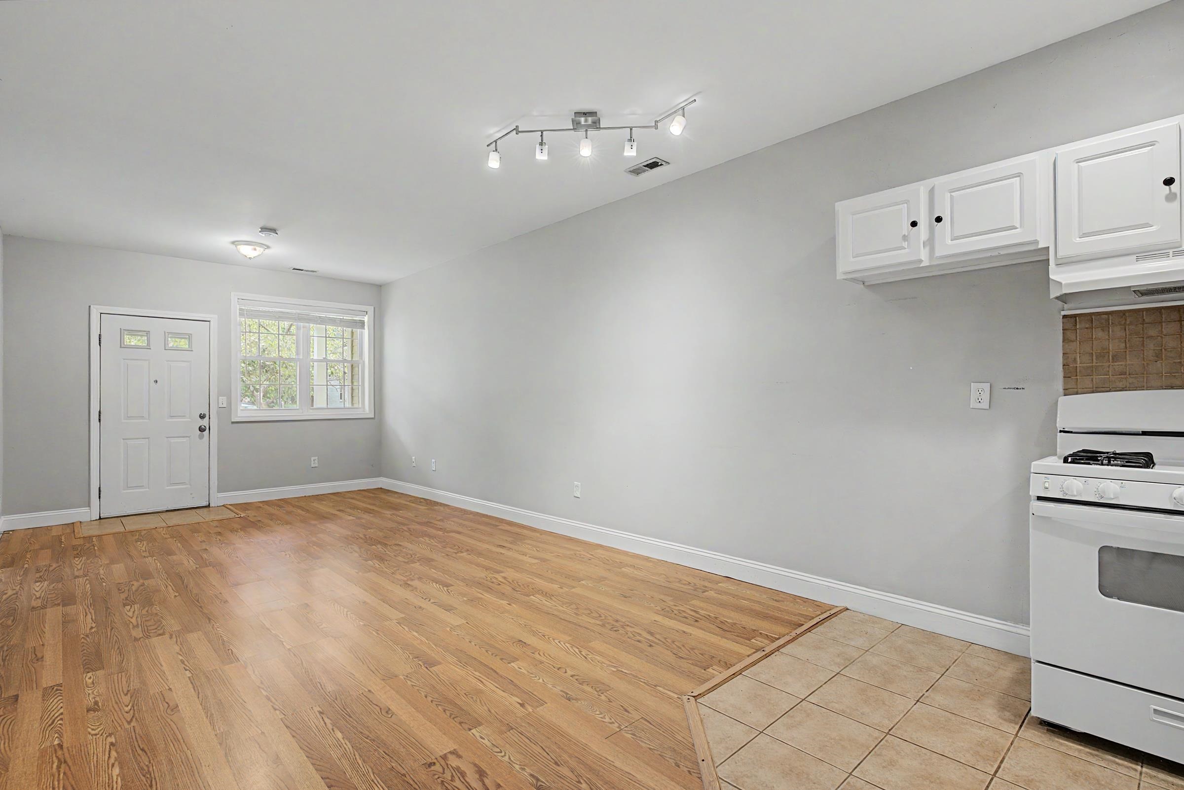 95 Court Street Property Photo 16