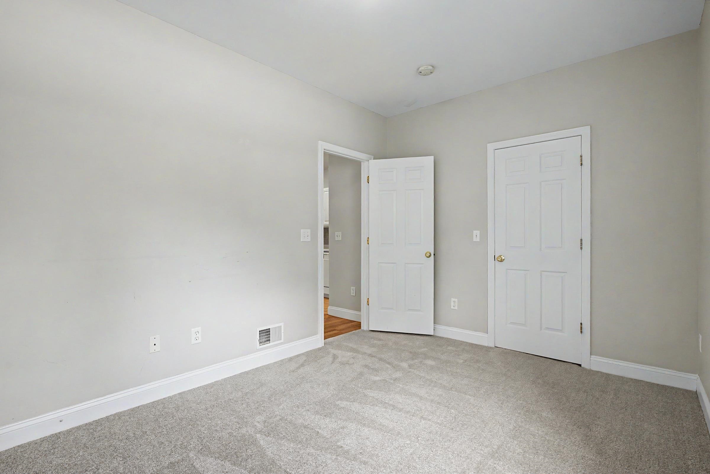 95 Court Street Property Photo 17