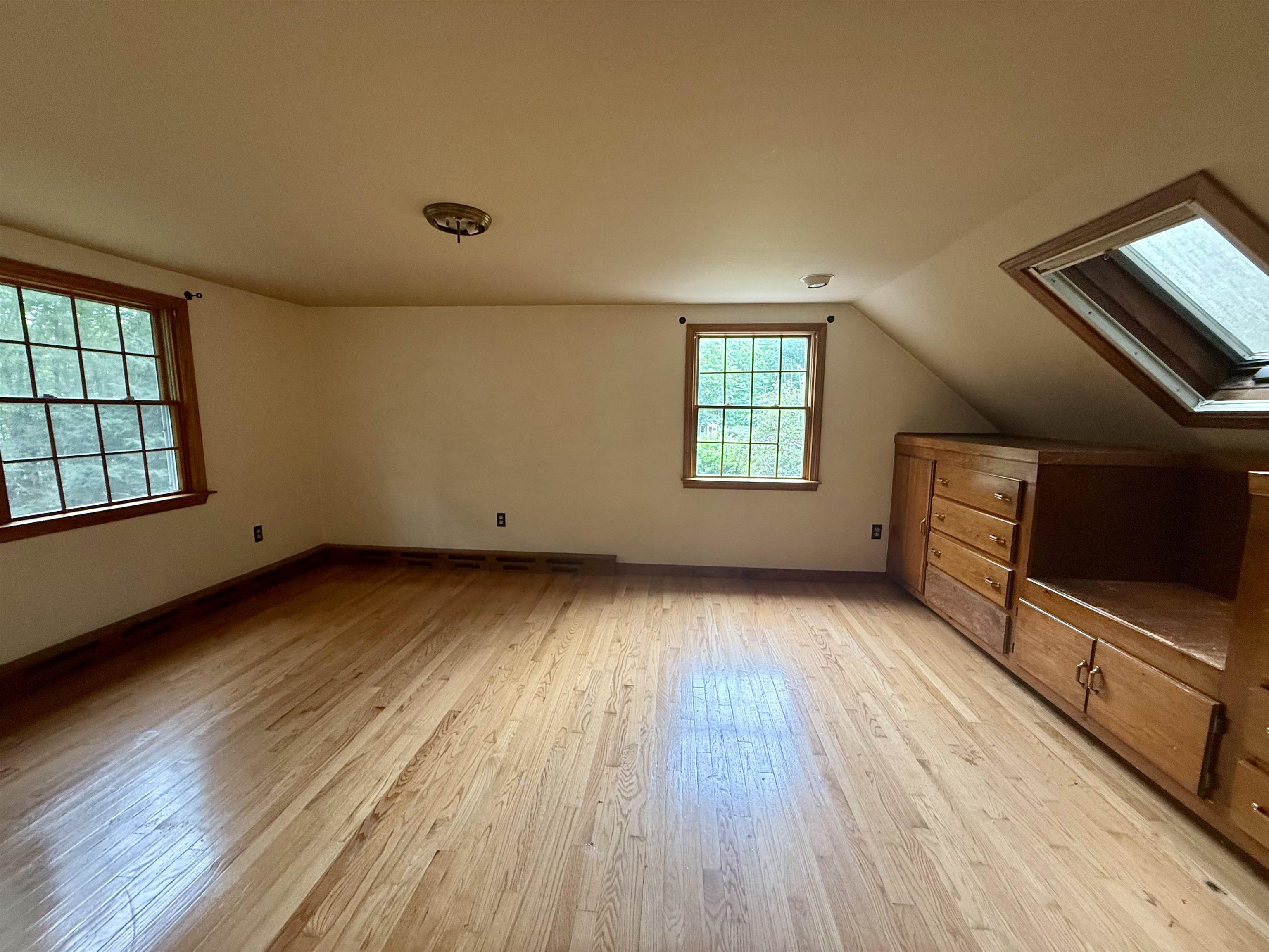 41 Henderson Road Property Photo 11