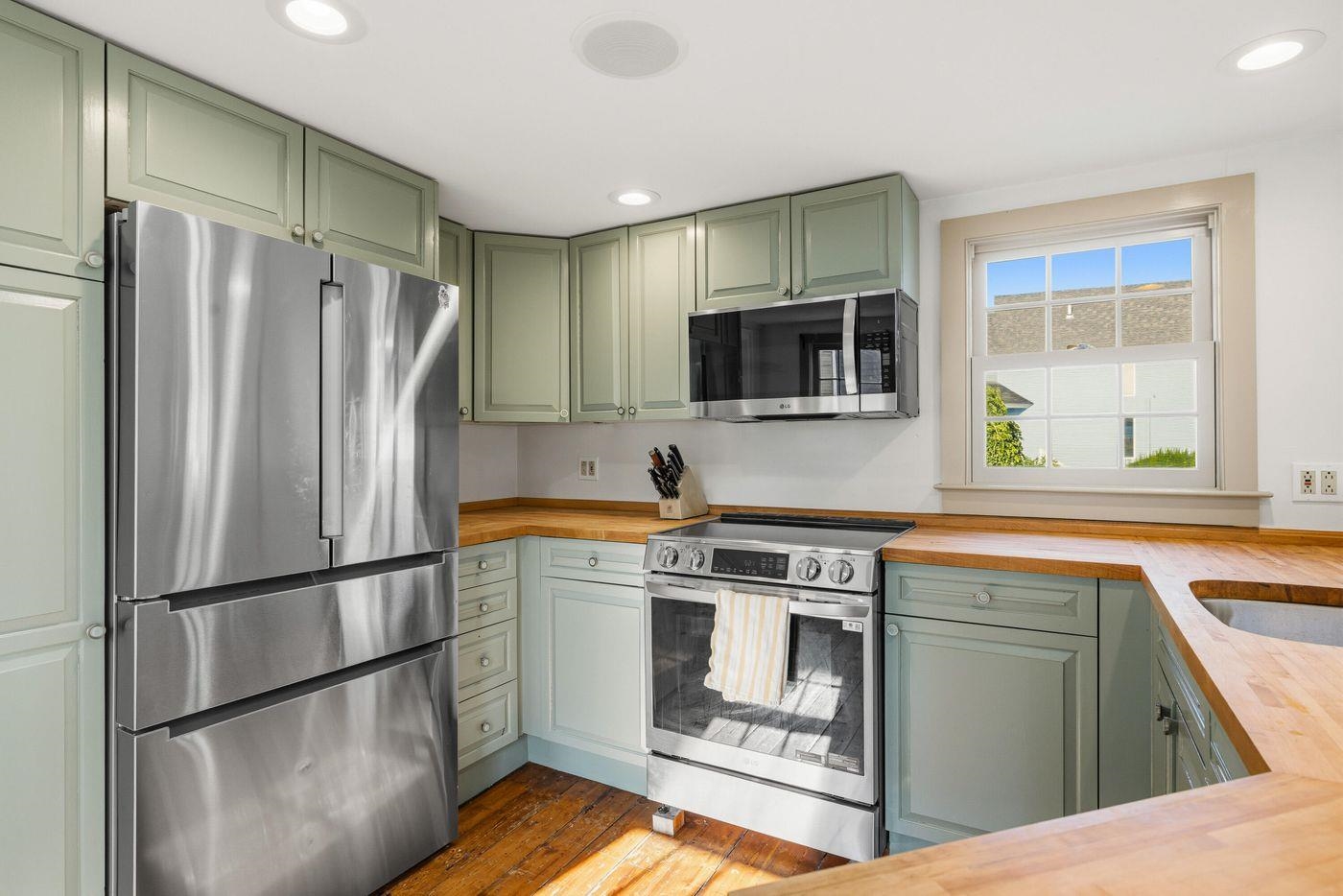 28 Walden Street Property Photo 7