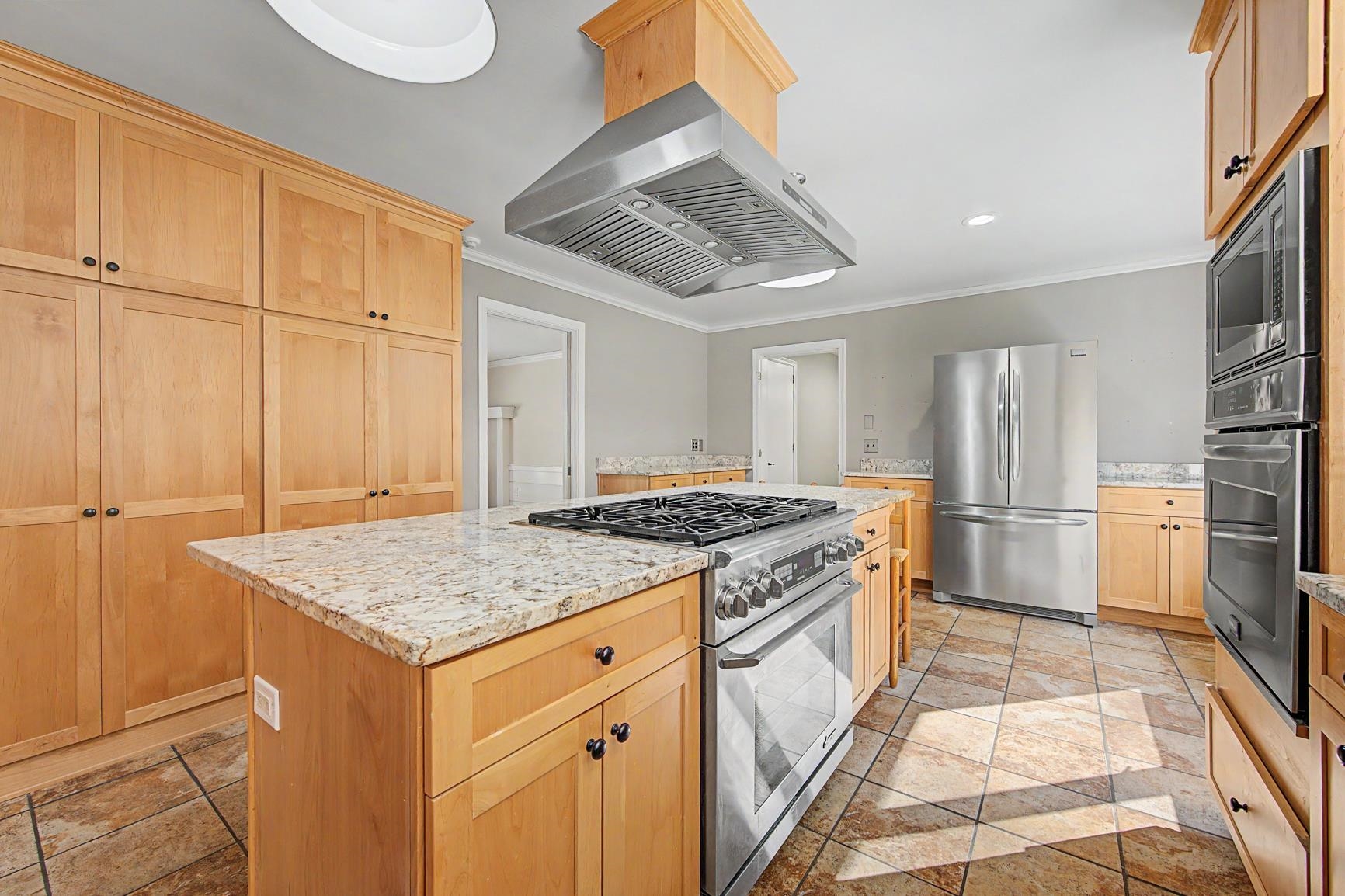 53 Elkins Road Property Photo 12