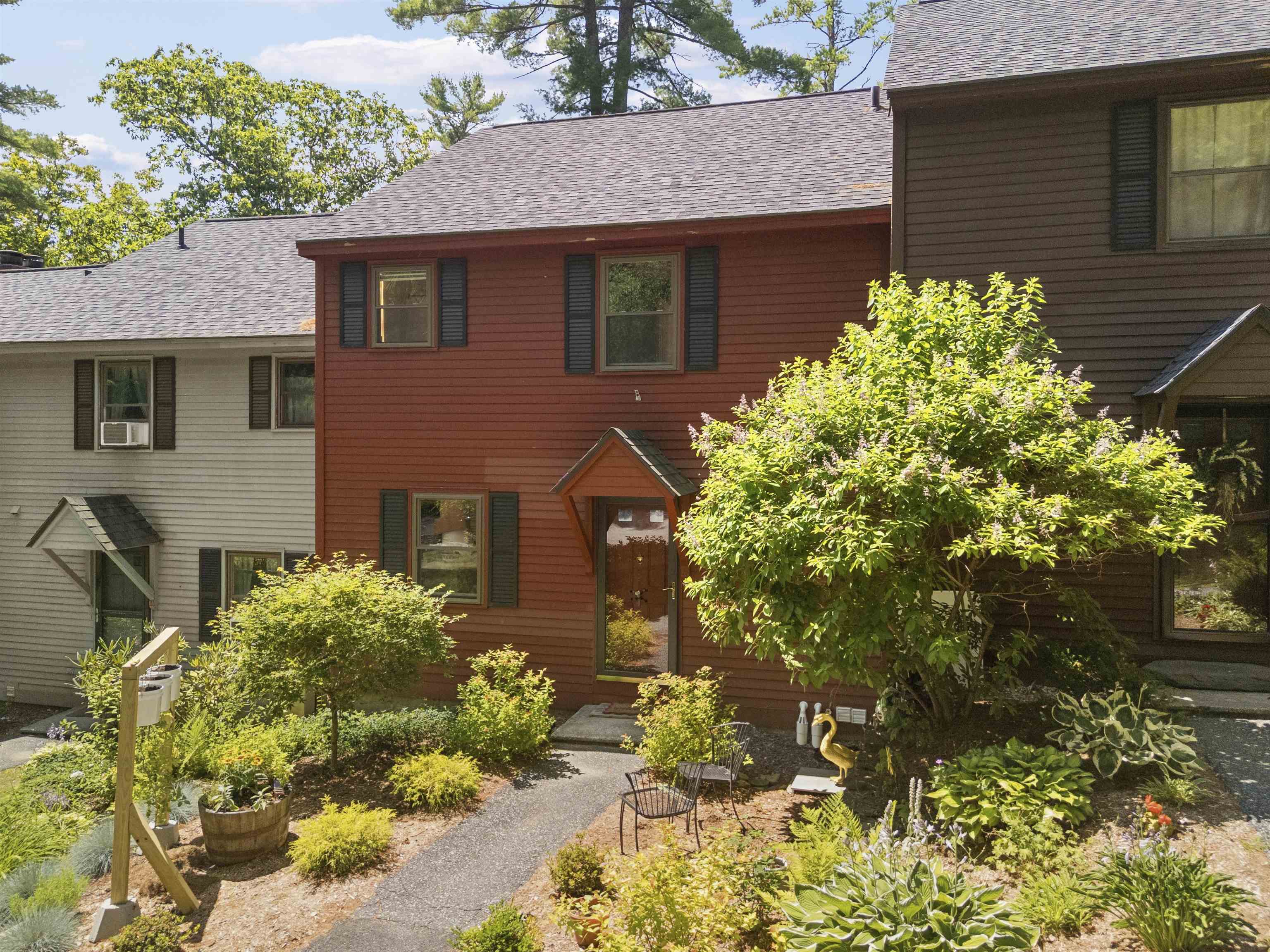 974 Hard Road Property Photo 8