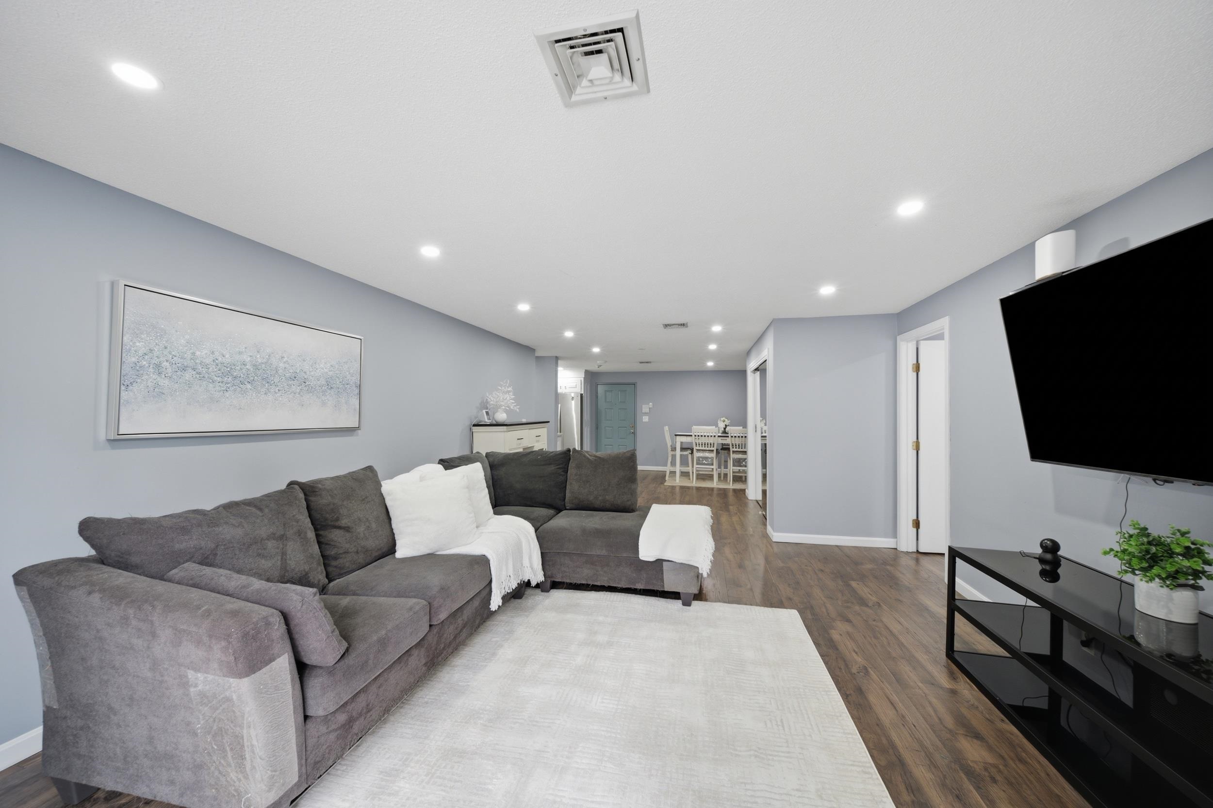307 A Amherst Street Property Photo 8