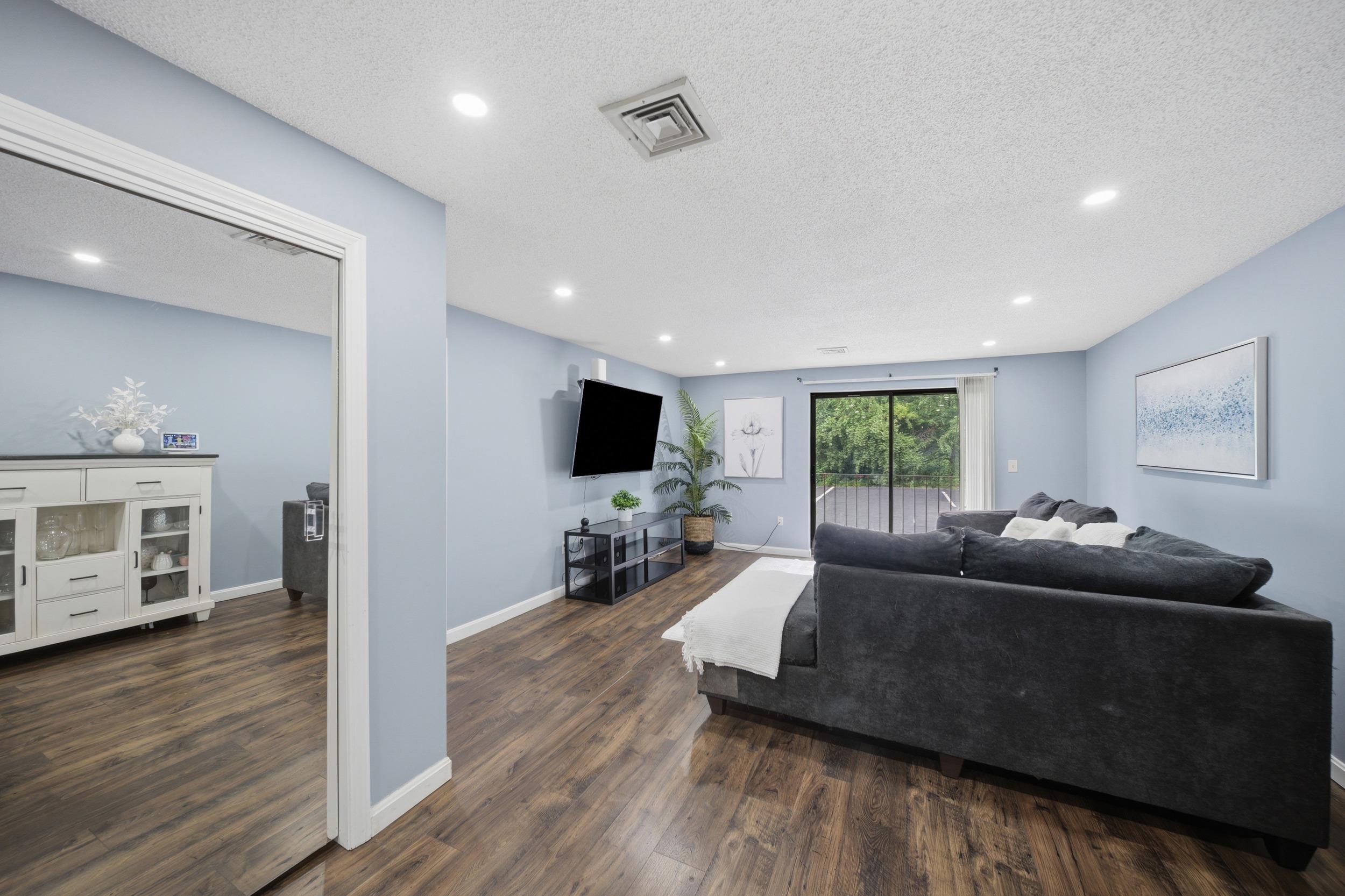 307 A Amherst Street Property Photo 10
