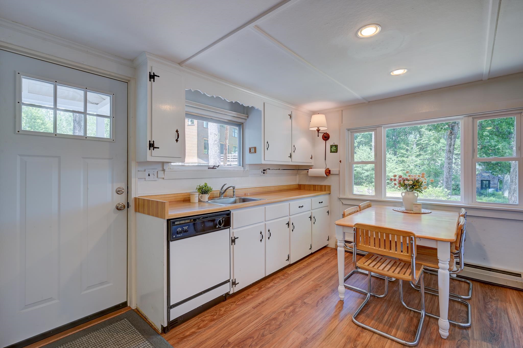554 Mudgett Road Property Photo 8