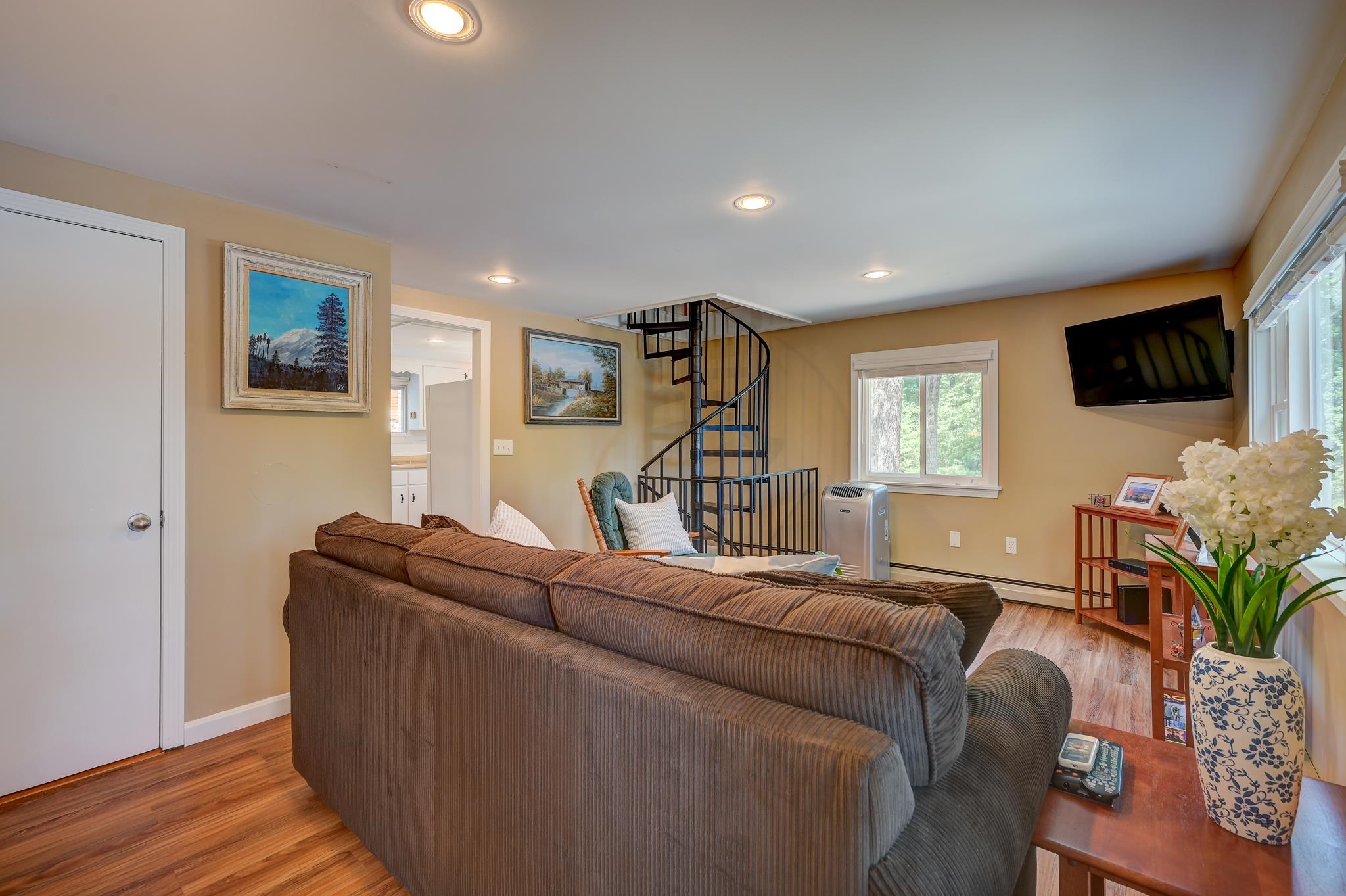 554 Mudgett Road Property Photo 22