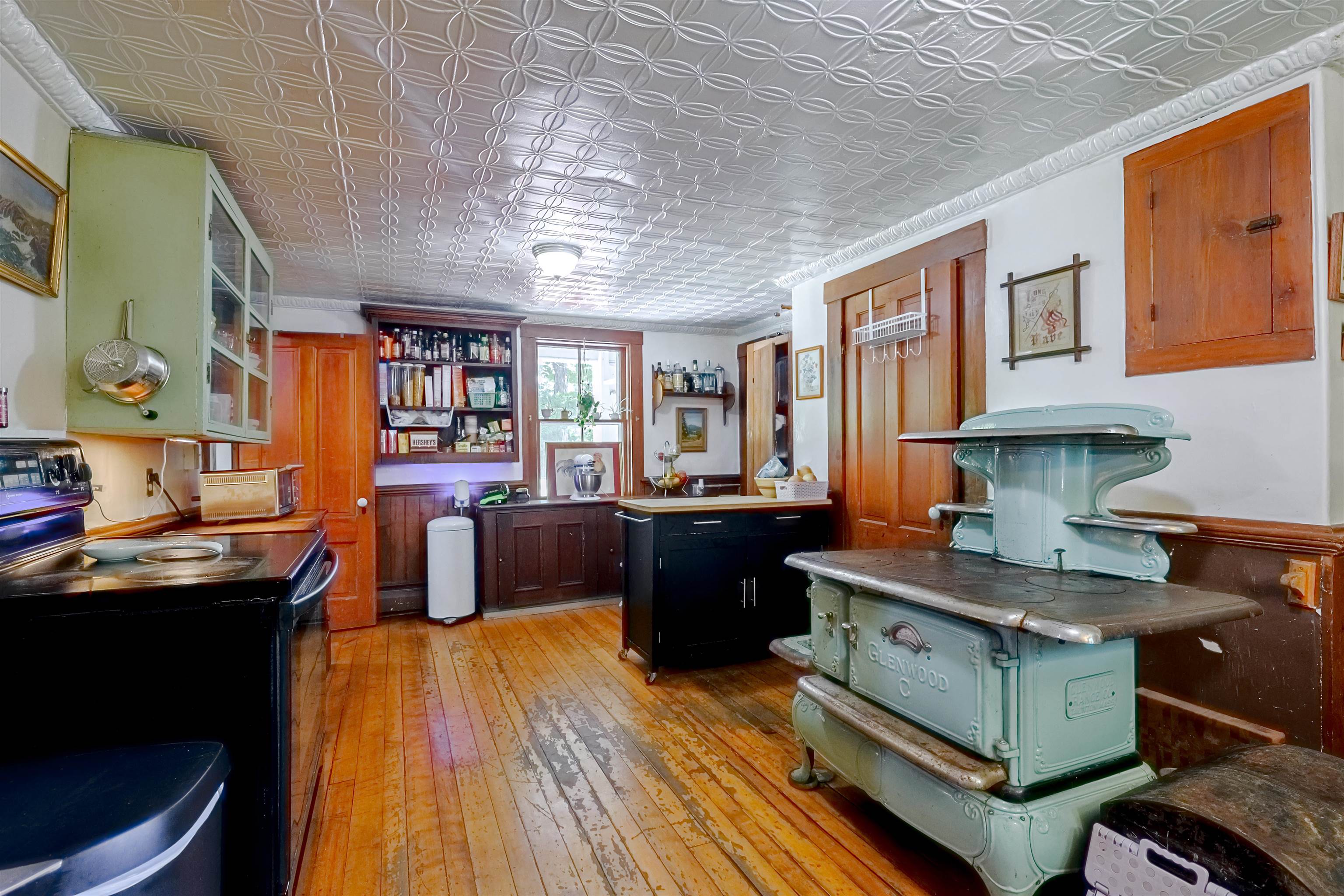 16 Francestown Road Property Photo 5