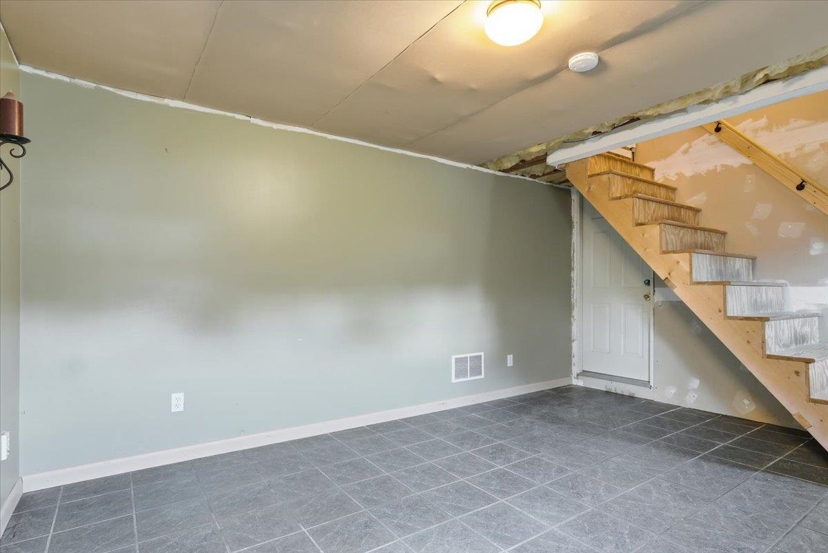111 Fontaine Drive Property Photo 33