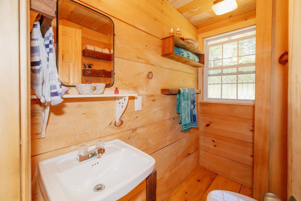 7 Buswell Road Property Photo 25