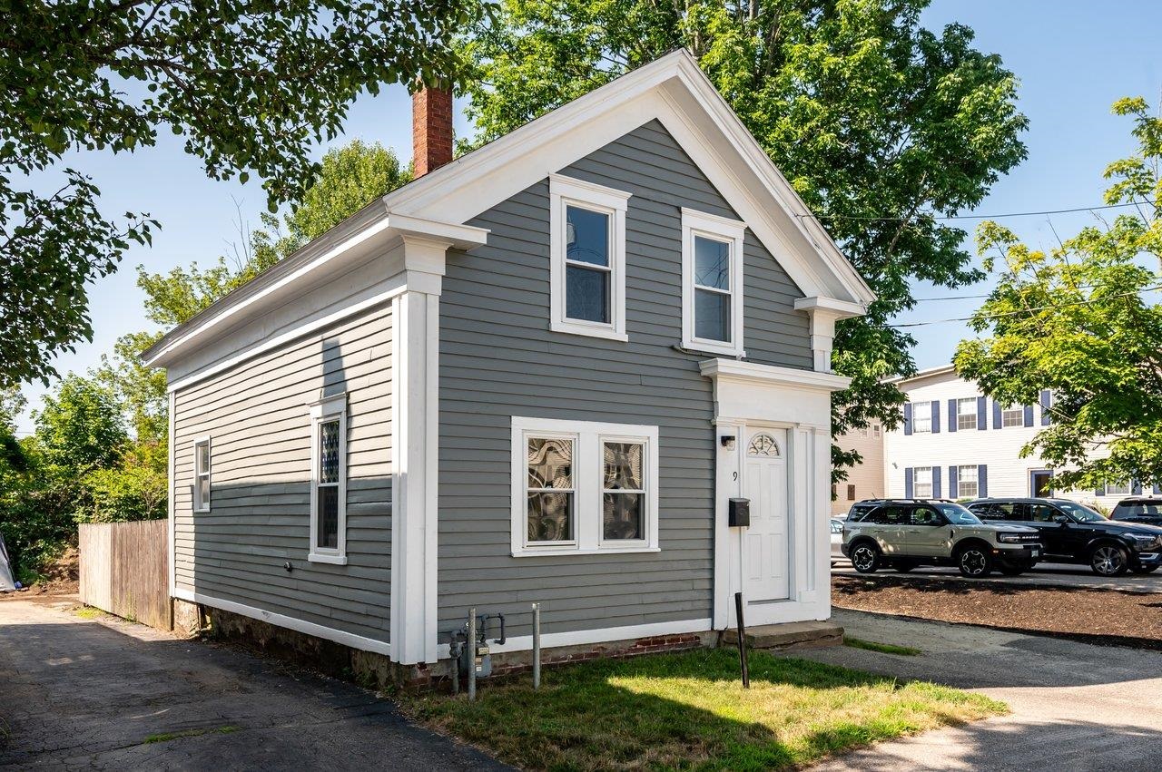 9 New York Street Property Photo 1