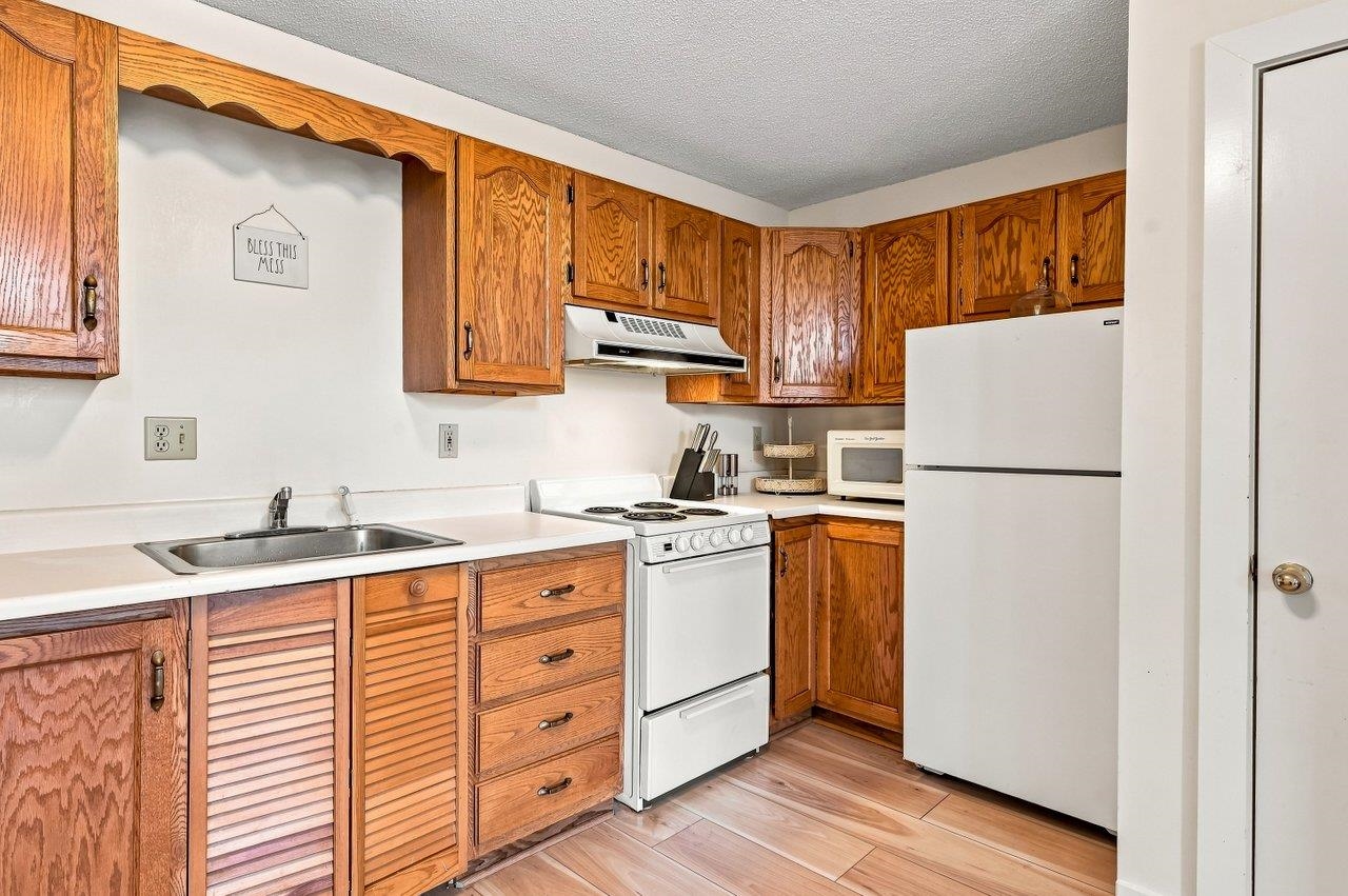 32 Market Street Property Photo 5