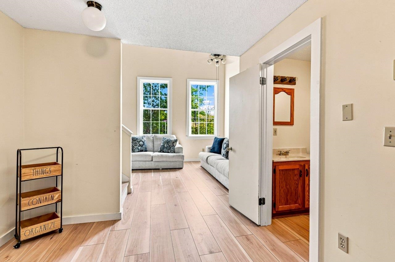 32 Market Street Property Photo 7