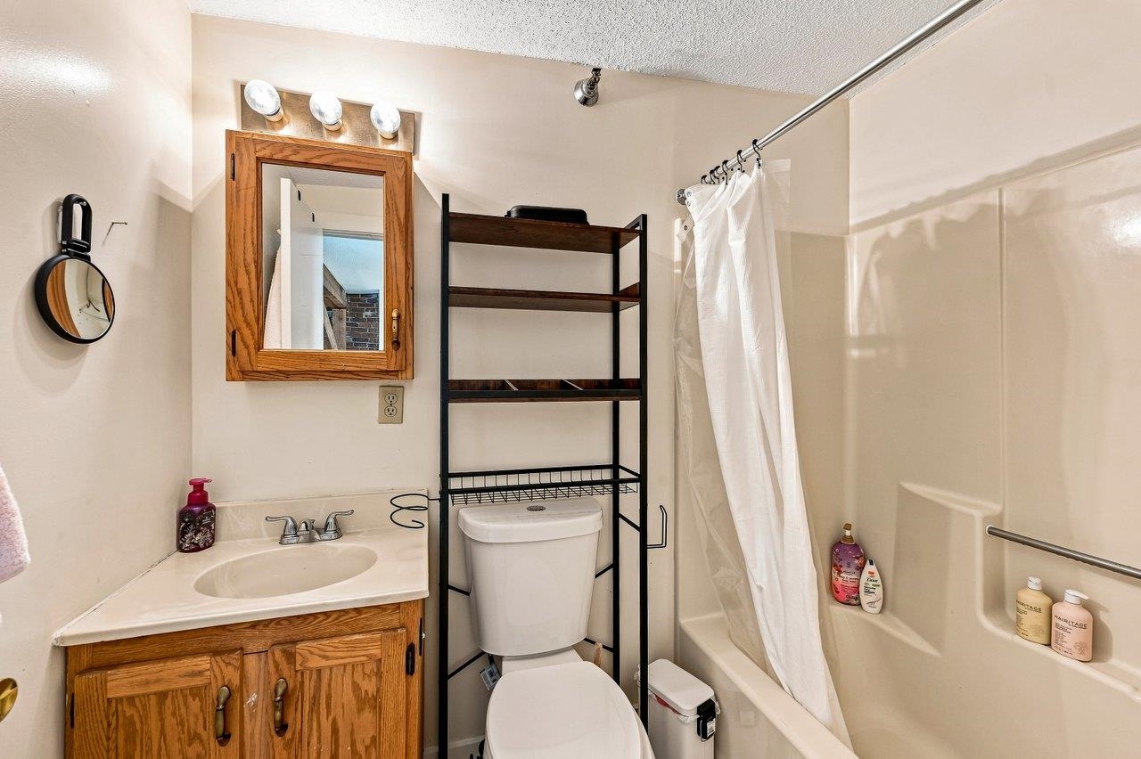 32 Market Street Property Photo 9