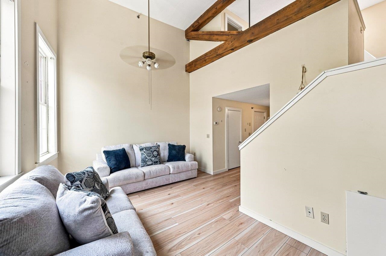 32 Market Street Property Photo 10