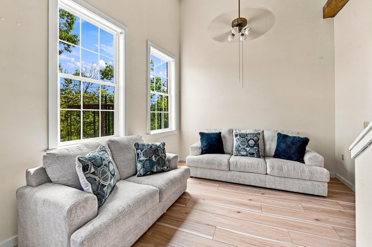 32 Market Street Property Photo 11