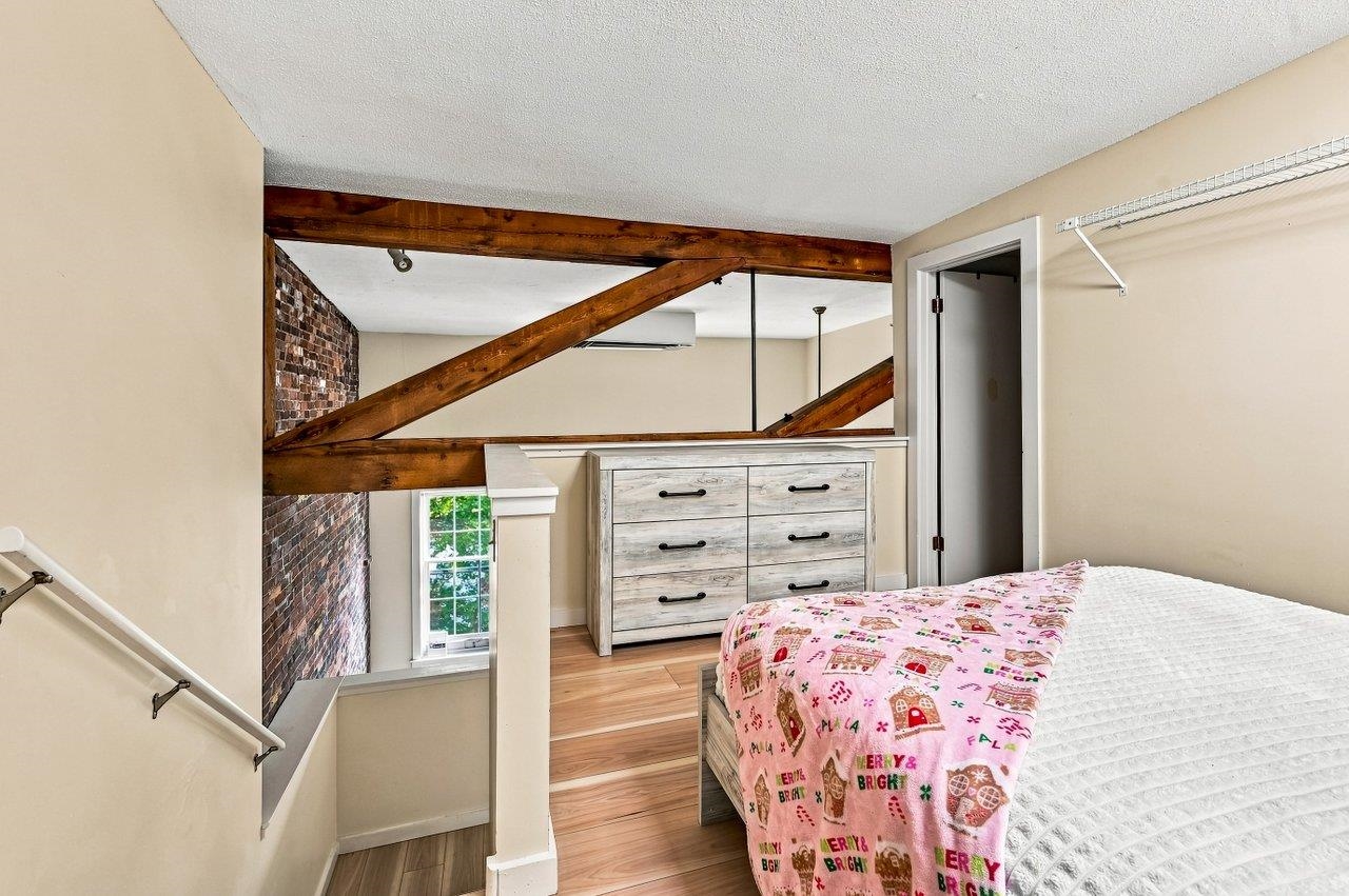32 Market Street Property Photo 16