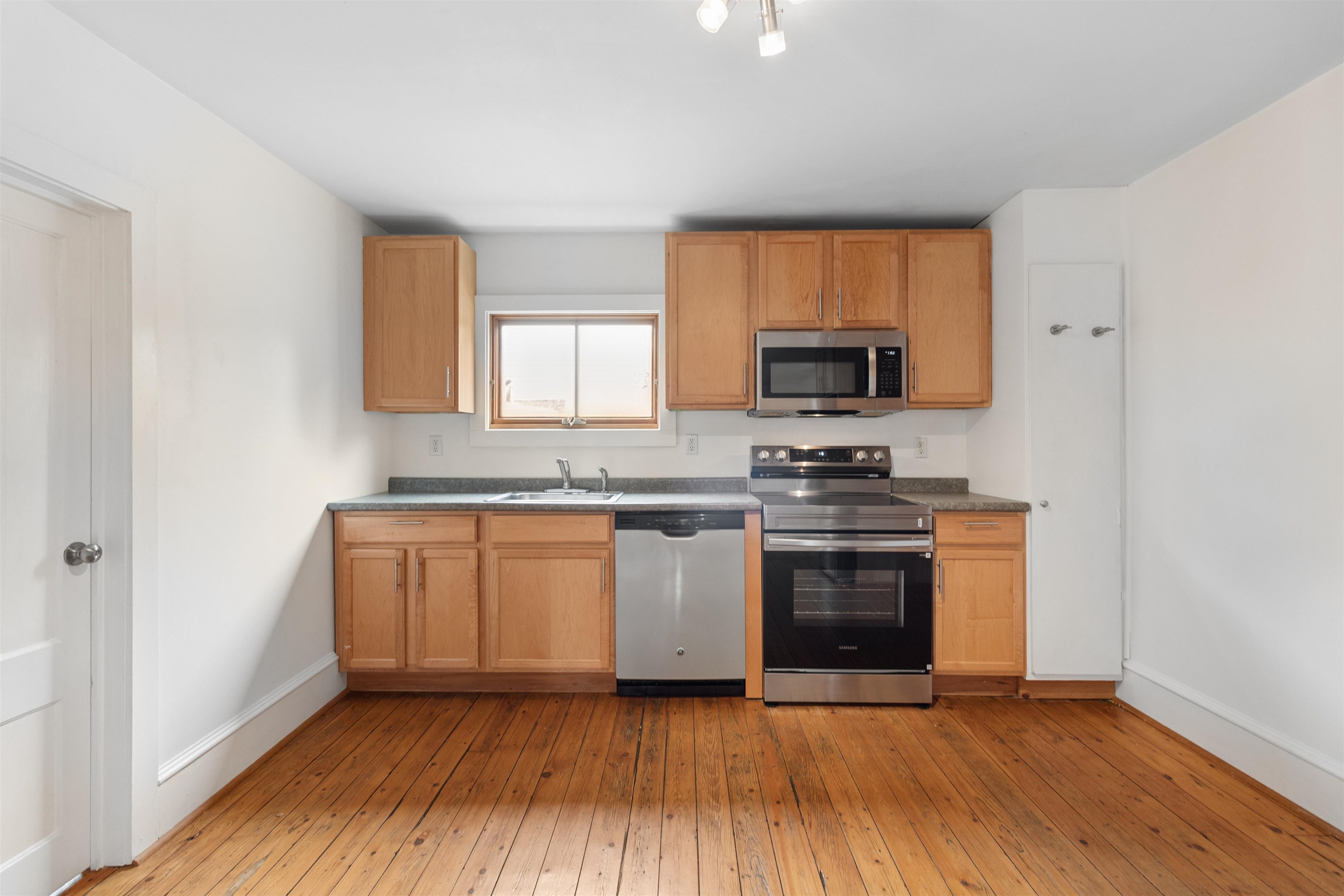 44 Marble Avenue Property Photo 11