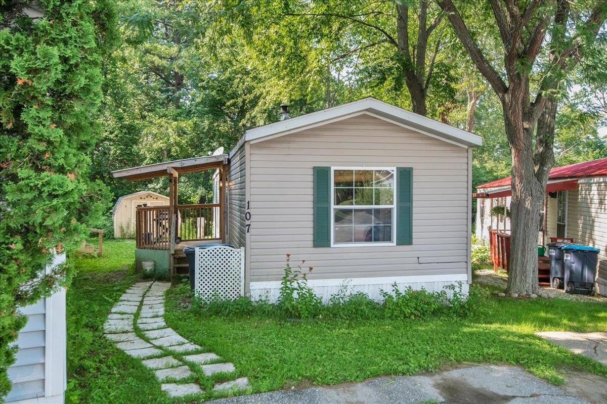 107 First Street Property Photo 1