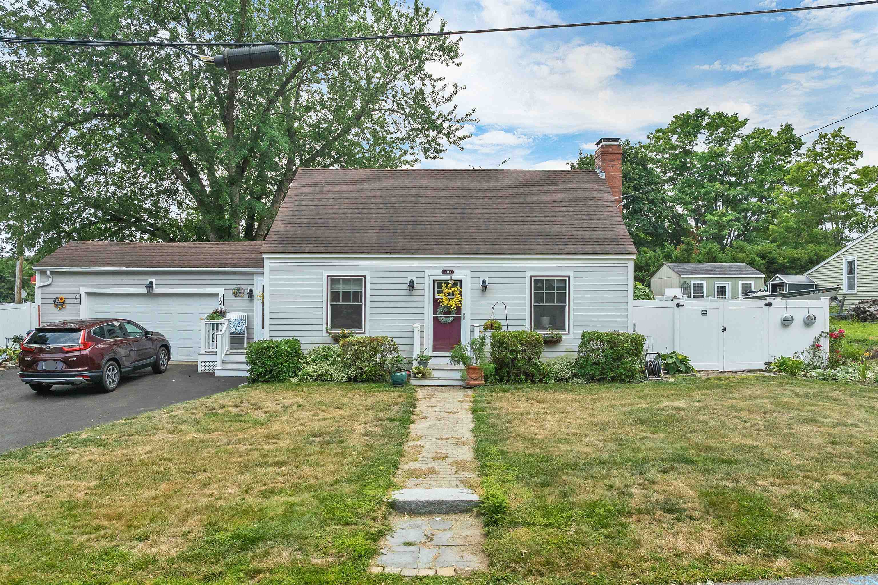 2 Belmont Circle Property Photo 1