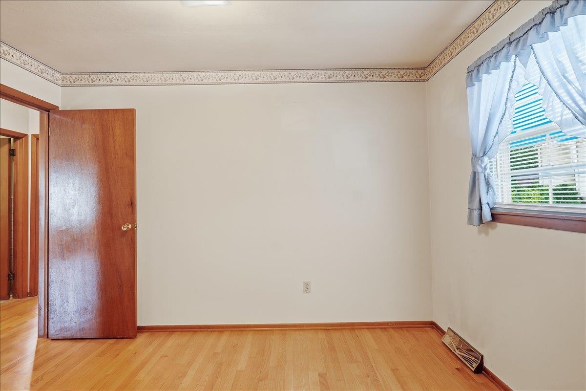136 Cherry Lane Property Photo 15