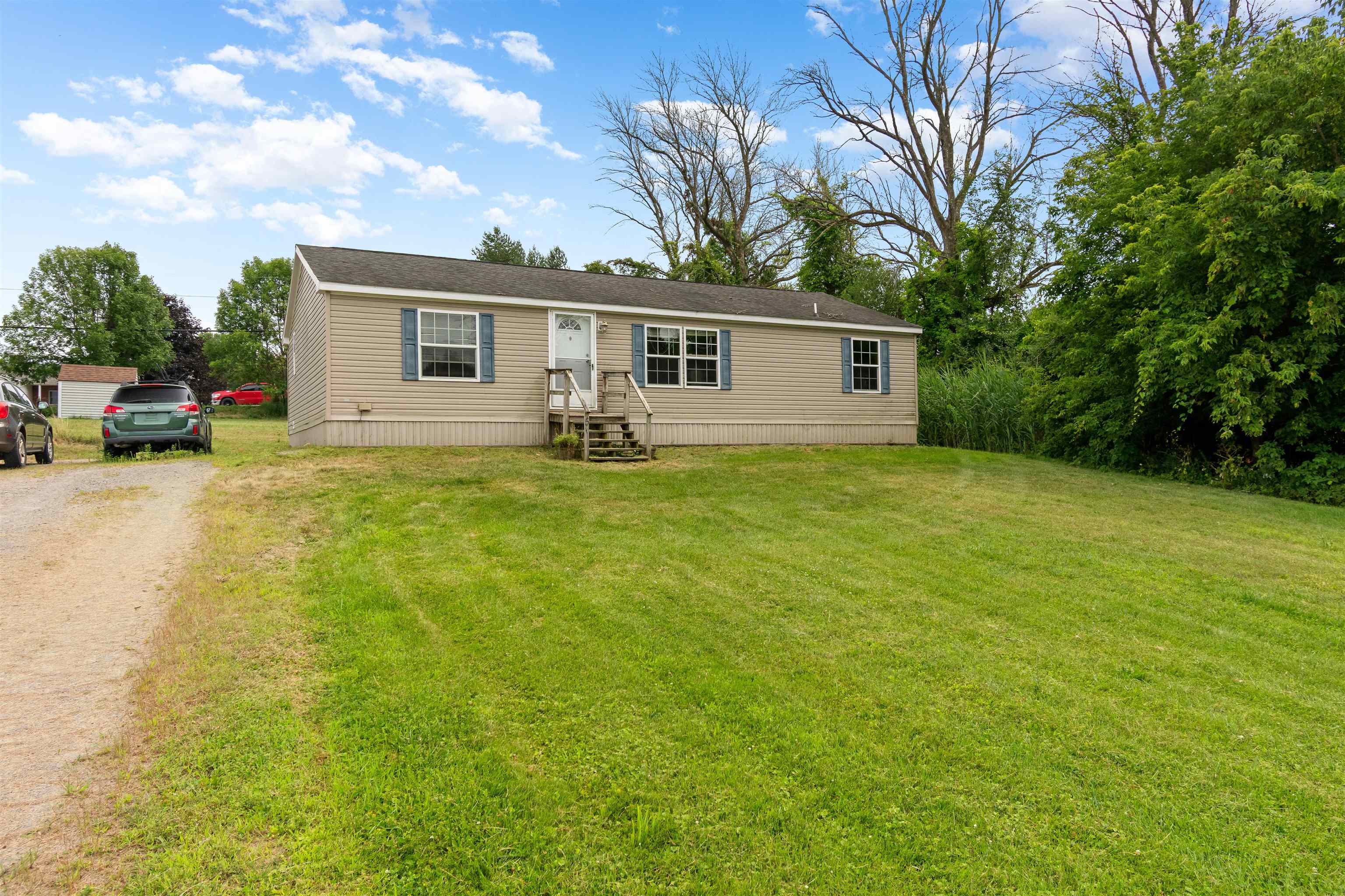 5 Ruths Drive Property Photo 3