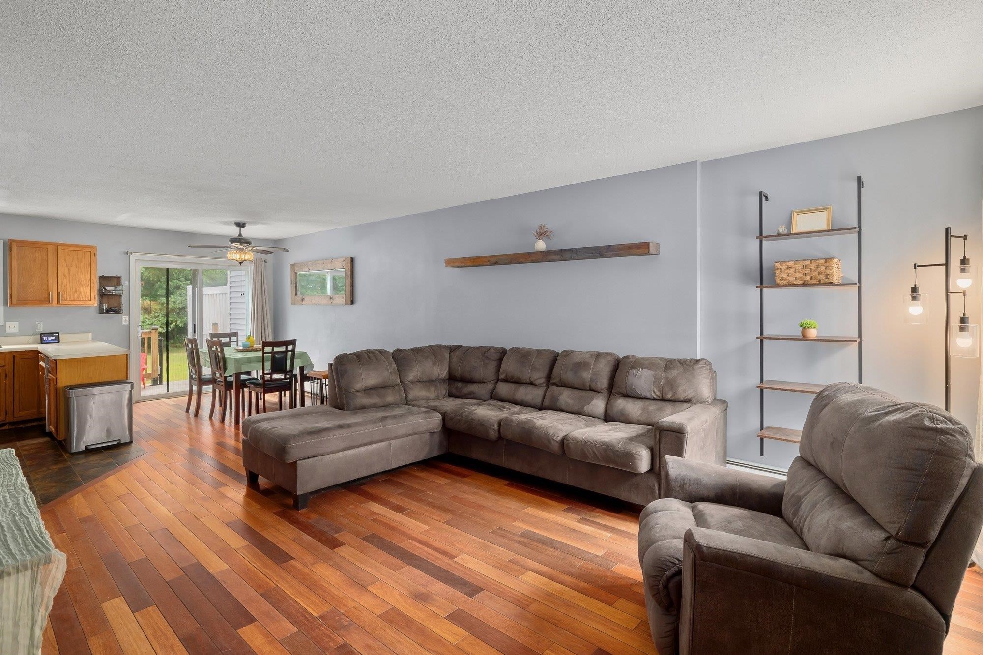 44 Commonwealth Drive Property Photo 6