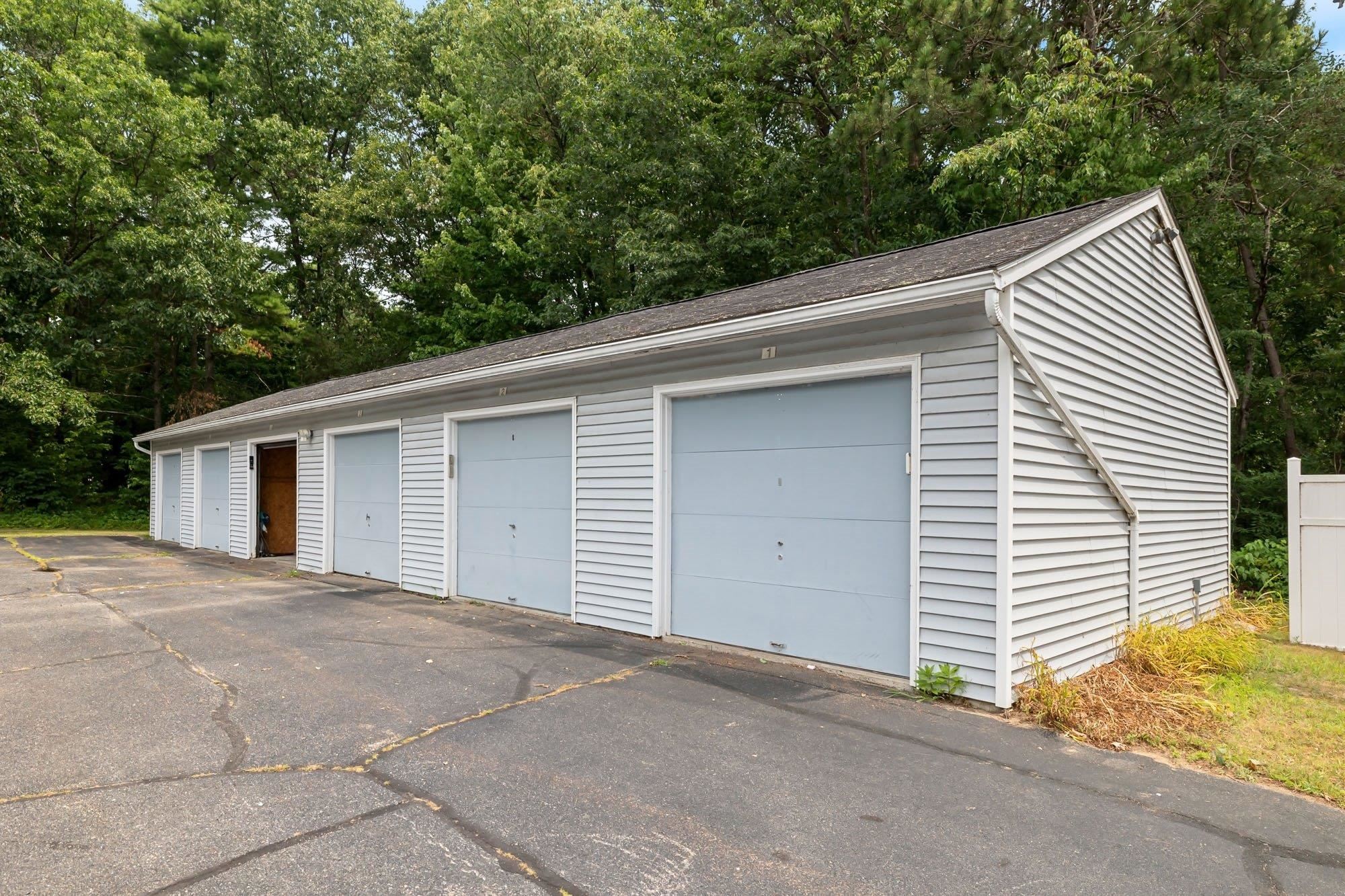 44 Commonwealth Drive Property Photo 24
