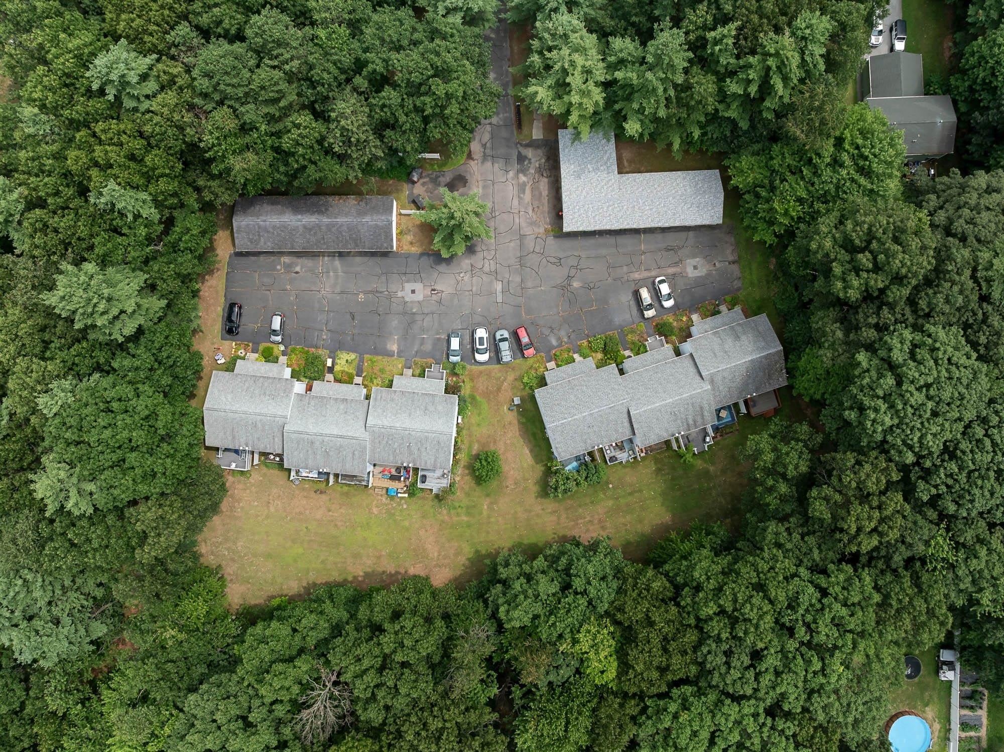 44 Commonwealth Drive Property Photo 25