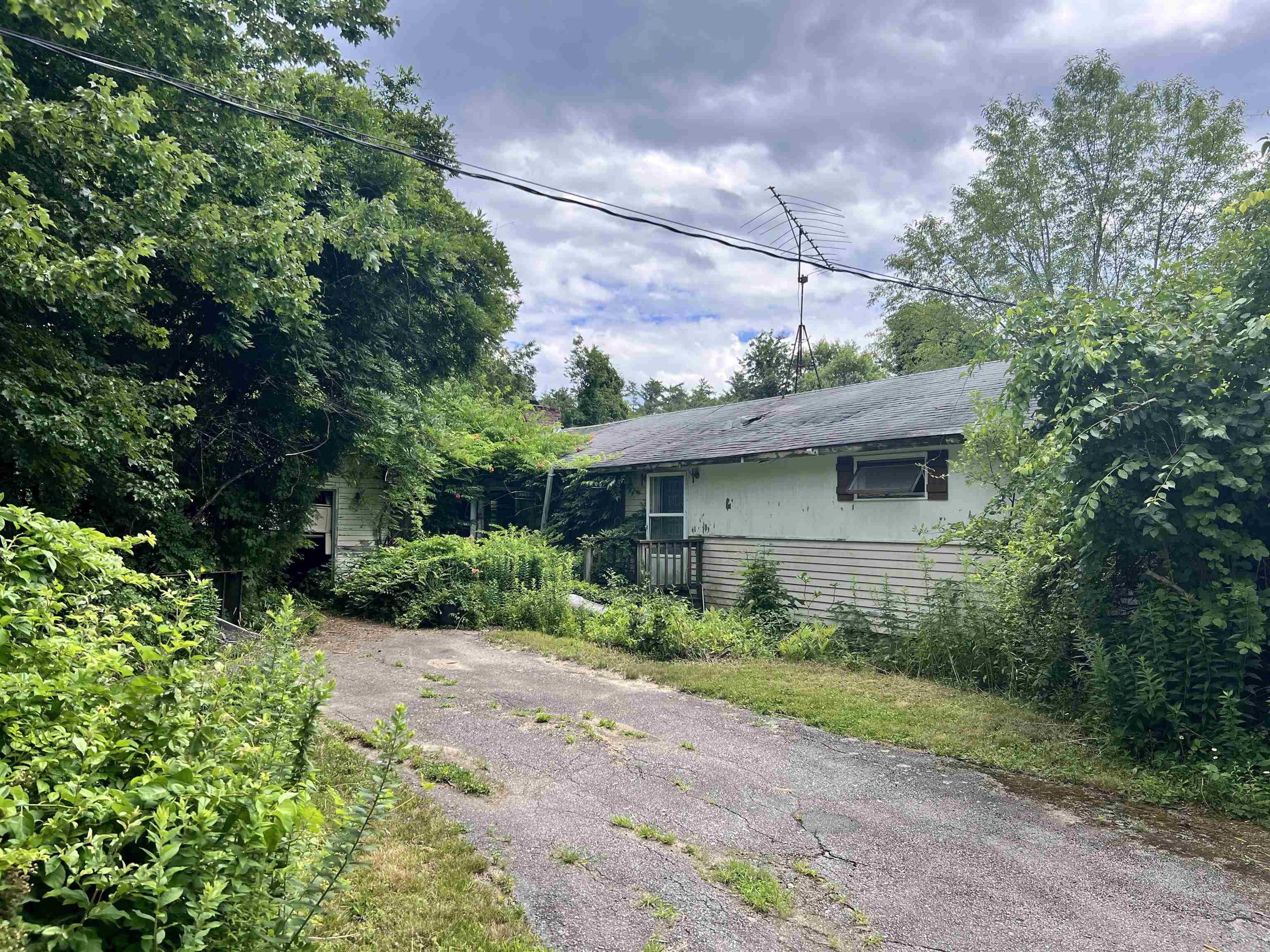 156 Concord Road Property Photo 6