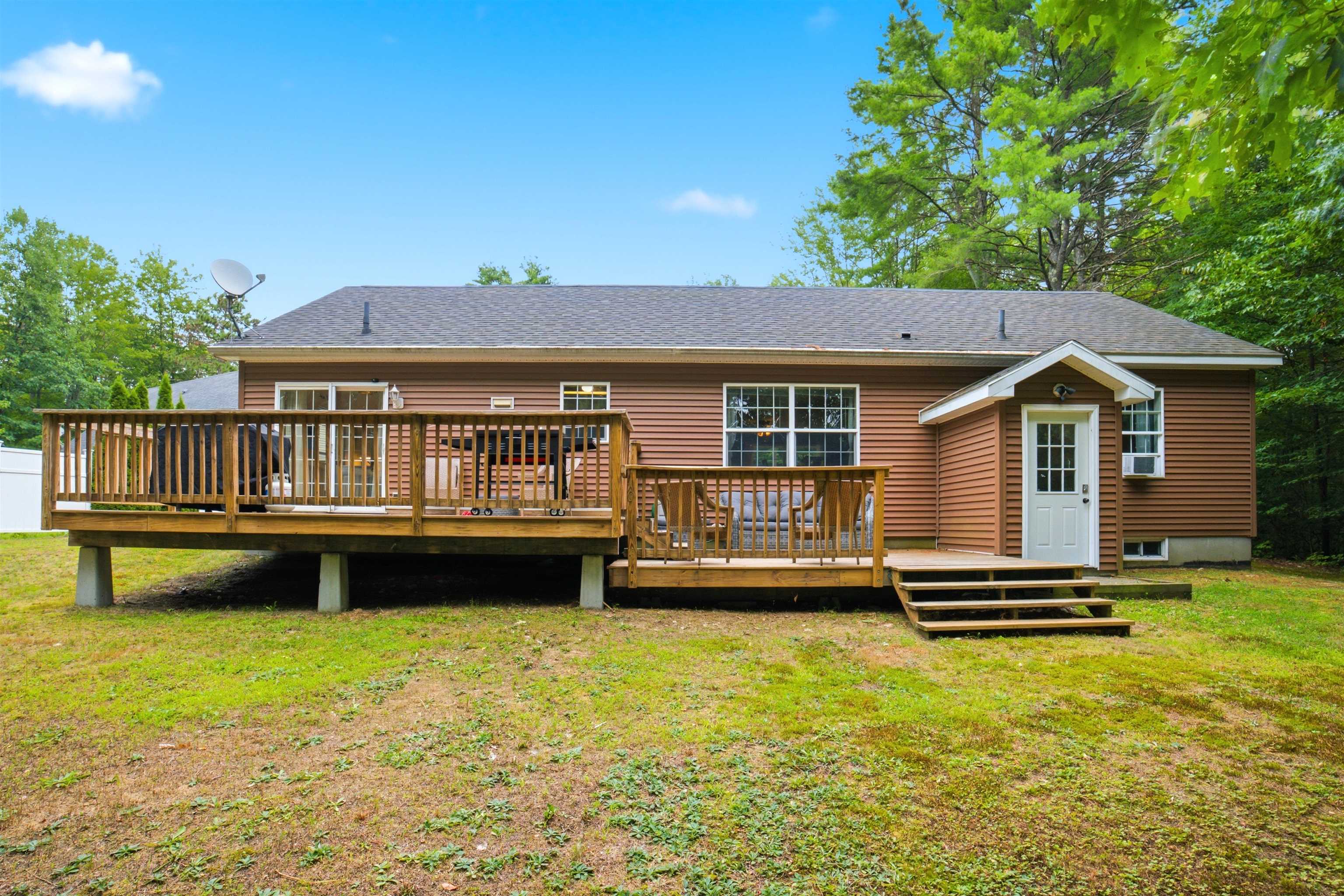 92 Barbara Boulevard Property Photo 2