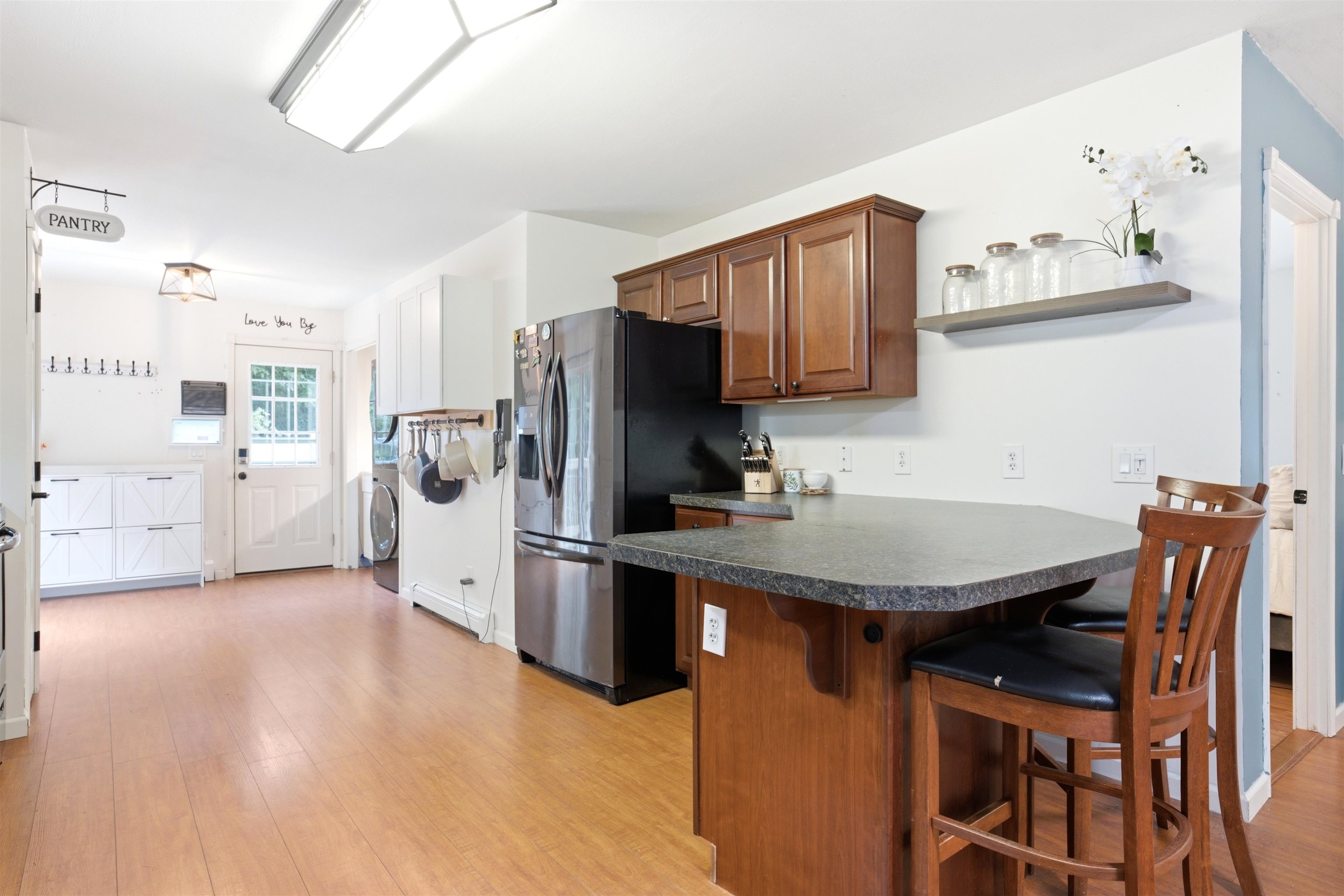 92 Barbara Boulevard Property Photo 8