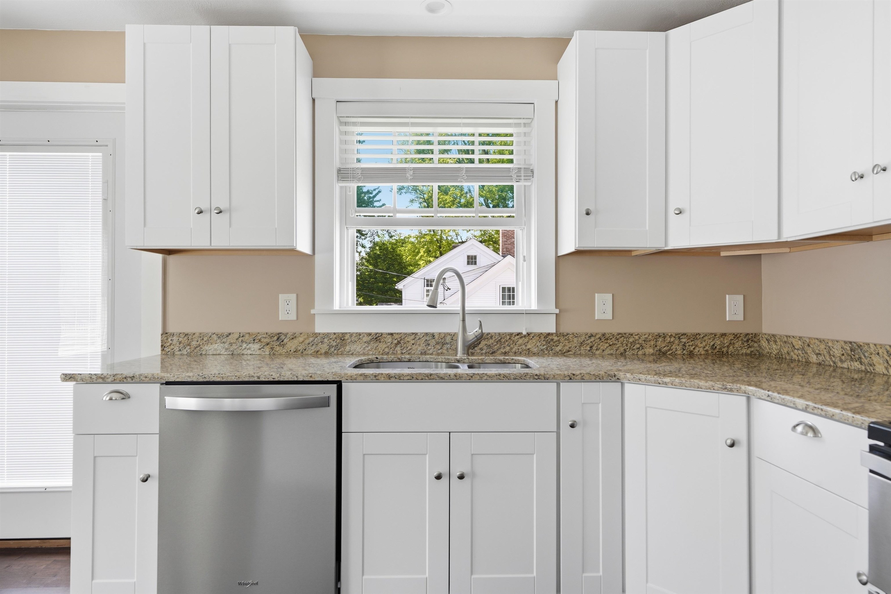 4 Abbott Street Property Photo 9