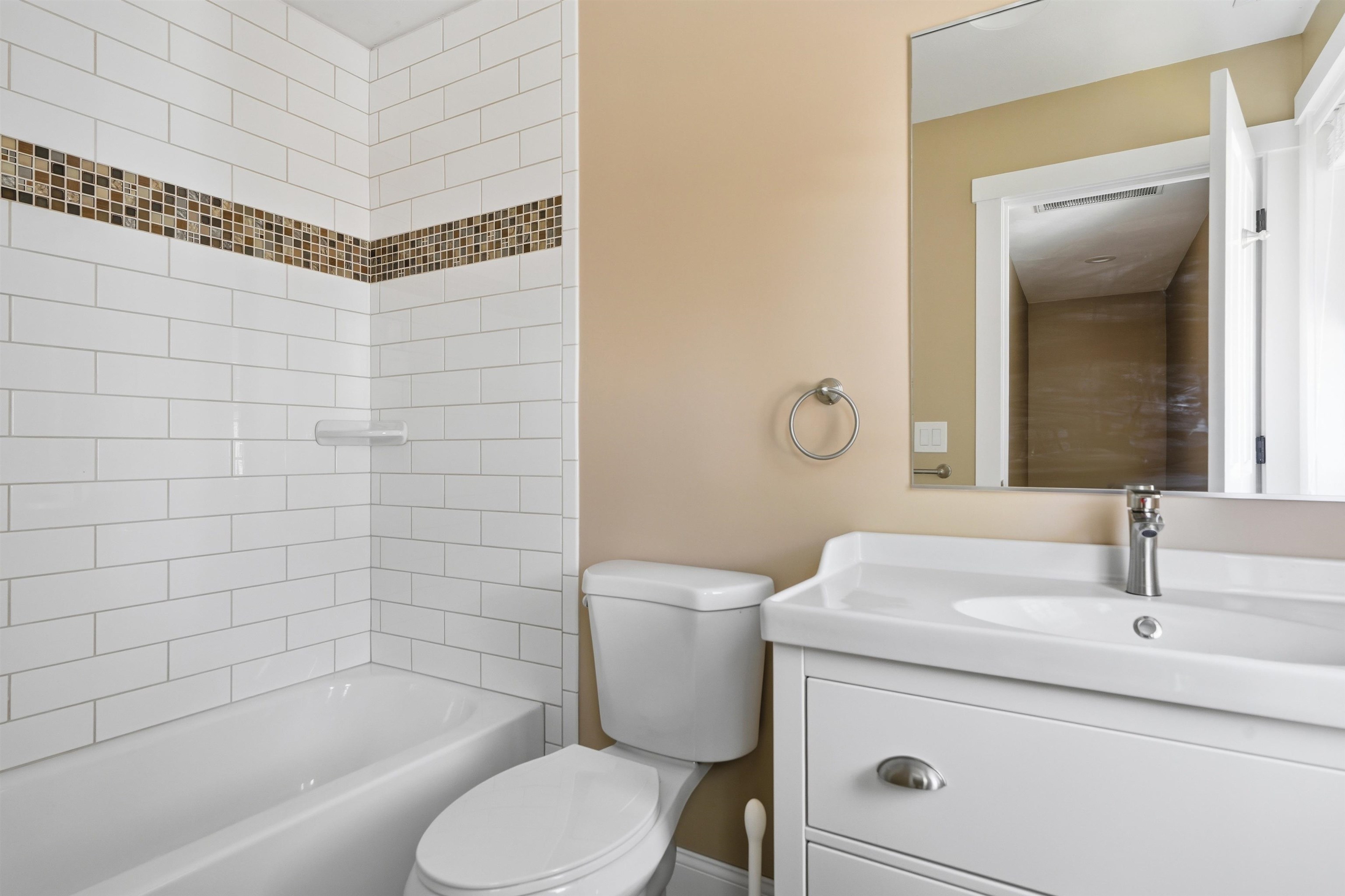 4 Abbott Street Property Photo 11