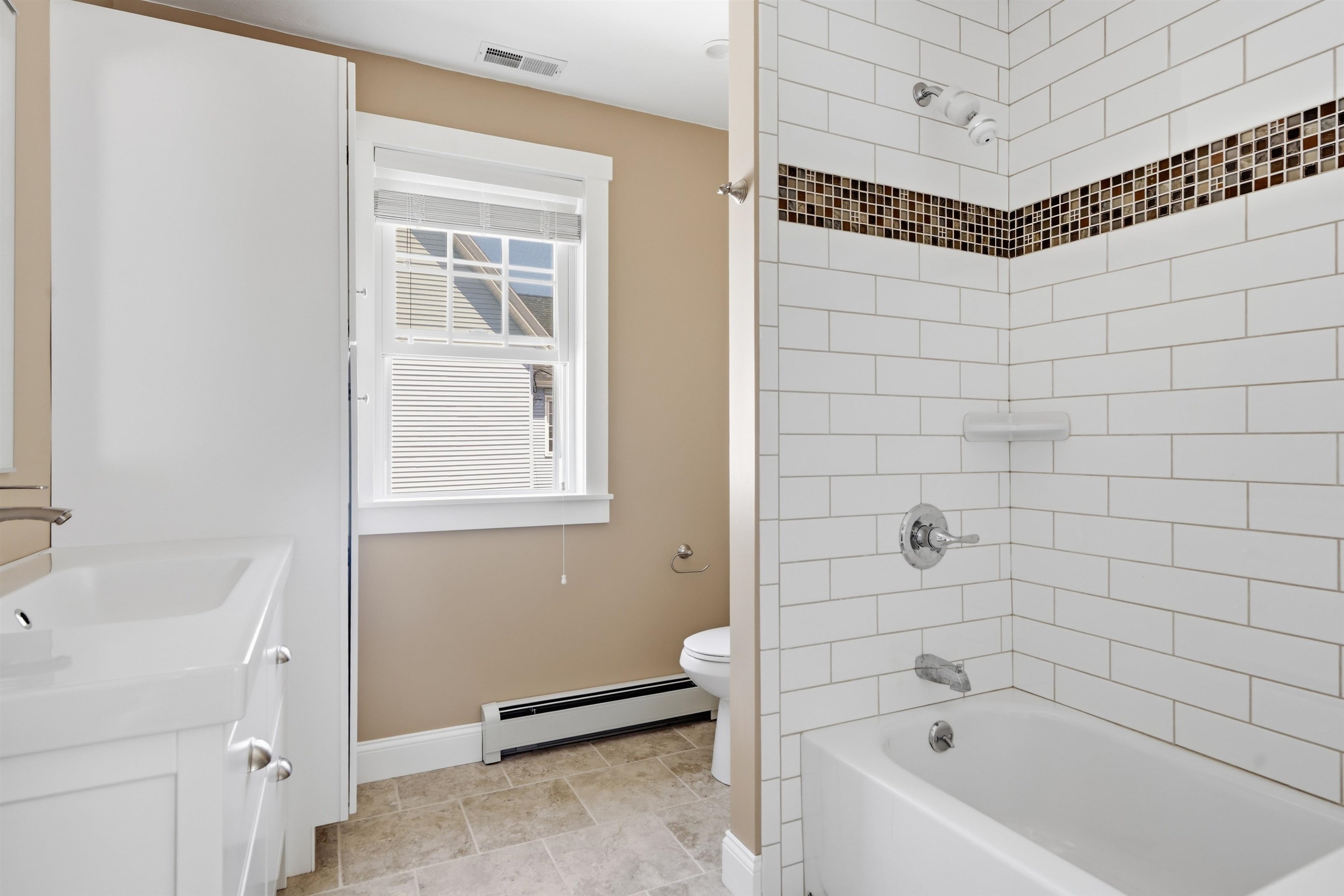 4 Abbott Street Property Photo 18