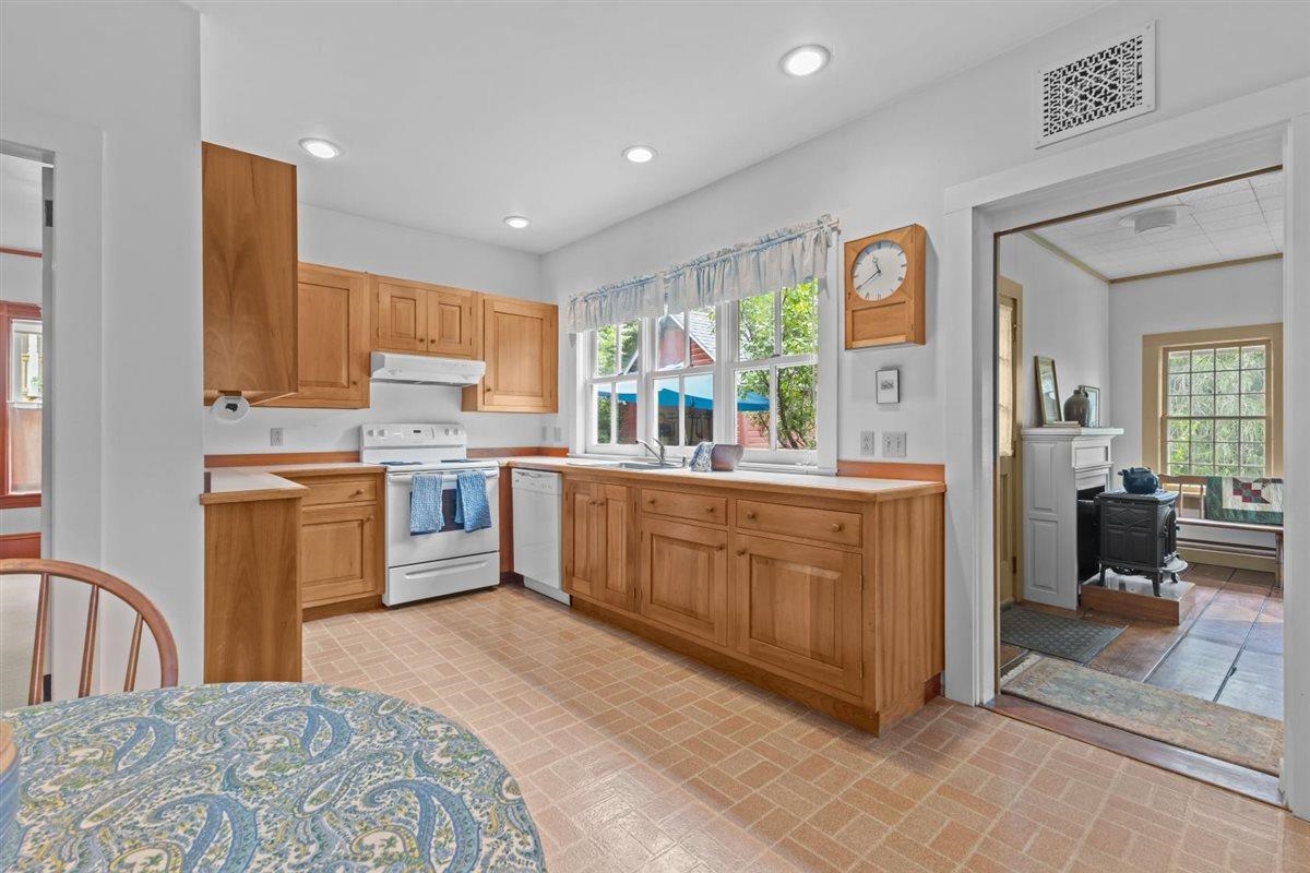 90 Congress Street Property Photo 20