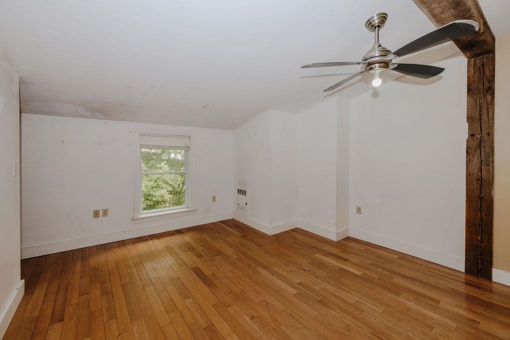 2 & 4 First Street Property Photo 30