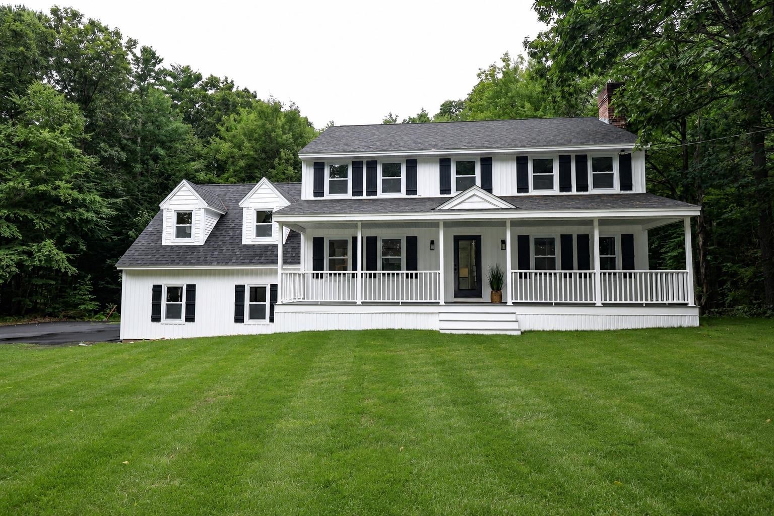 157 Hooksett Road Property Photo 2