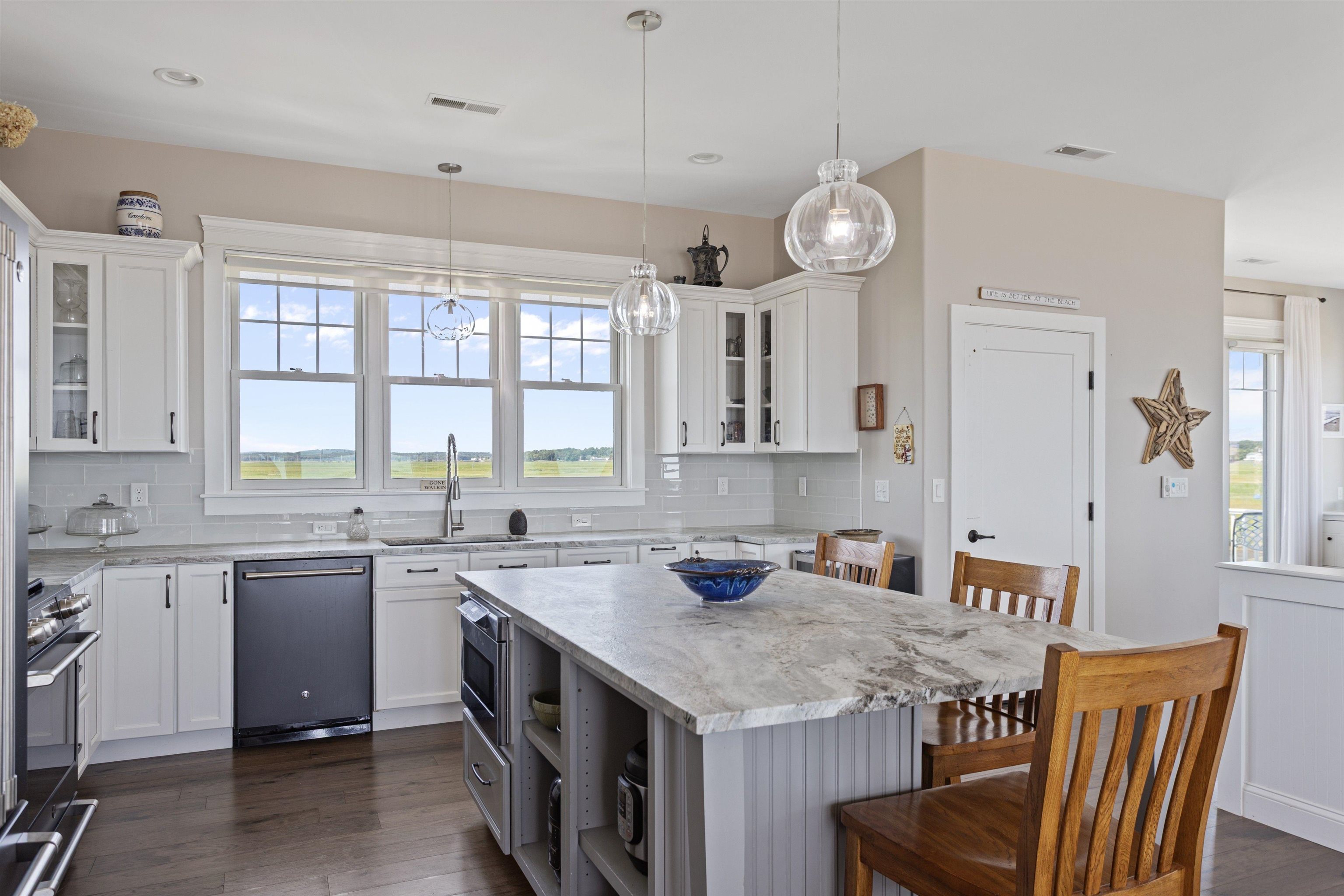 553 Ocean Boulevard Property Photo 17