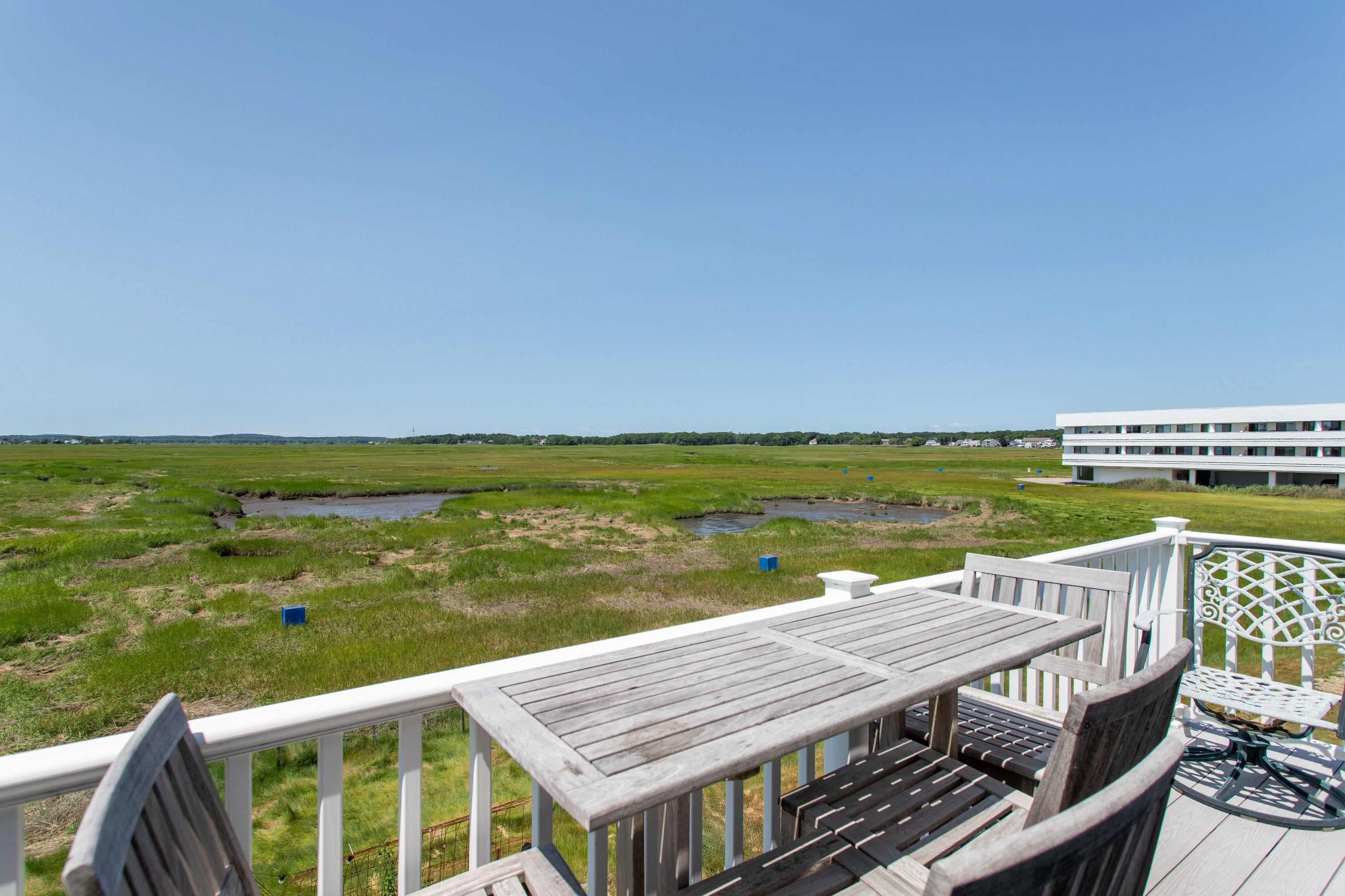 553 Ocean Boulevard Property Photo 23