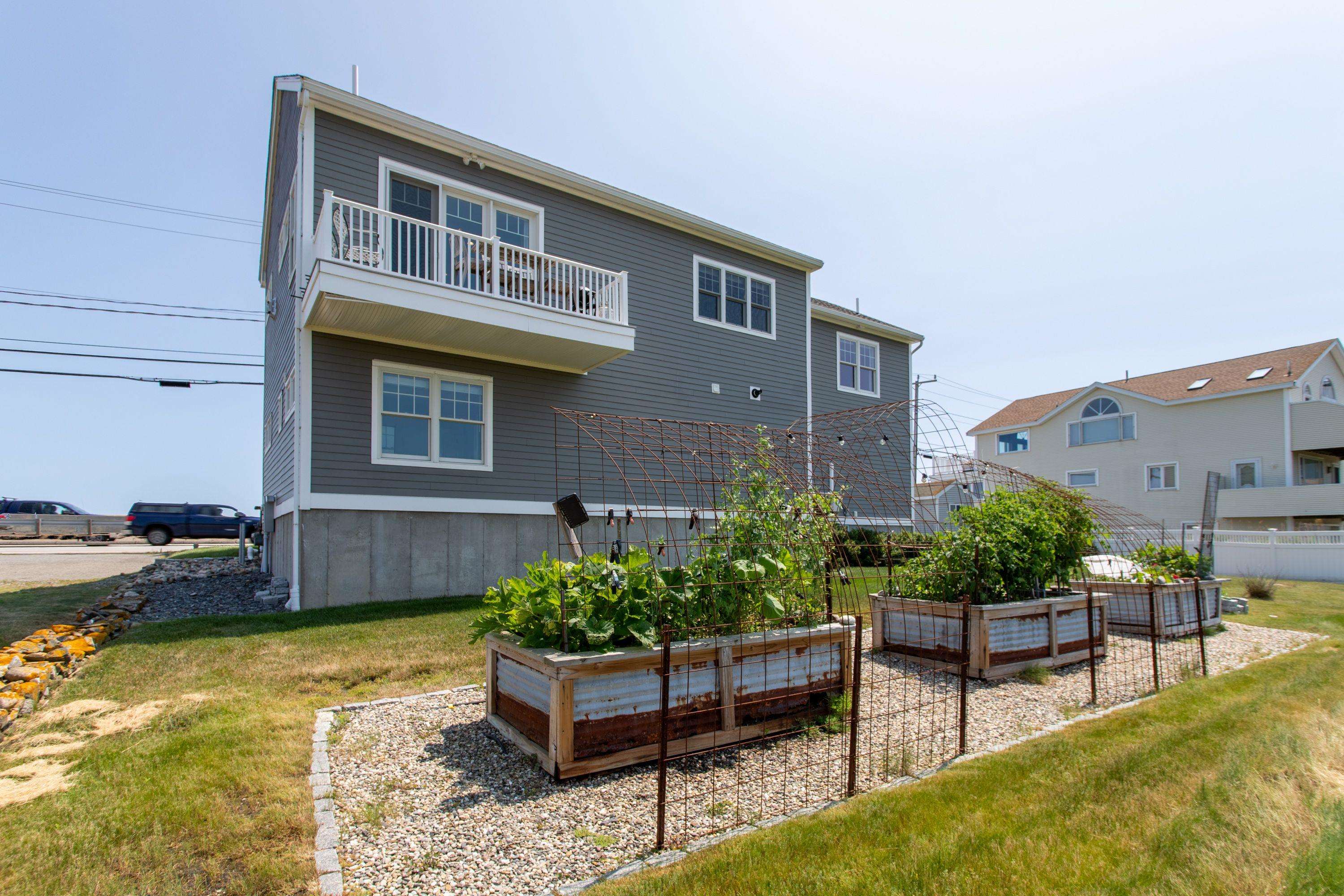 553 Ocean Boulevard Property Photo 47